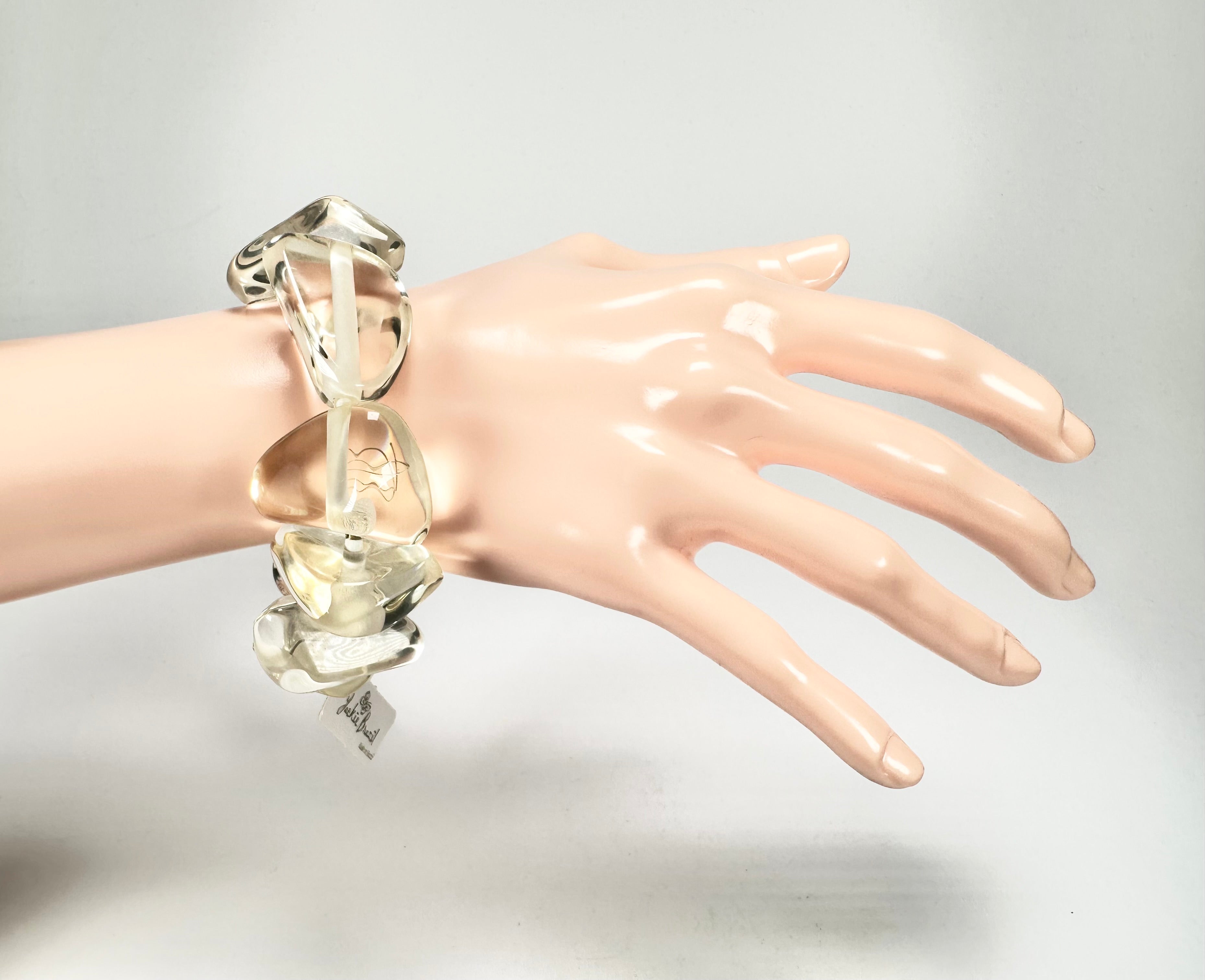 Jackie Brazil "Diamonds" Transparent Crystal Flintstone Bone Bracelet ( B0211 )