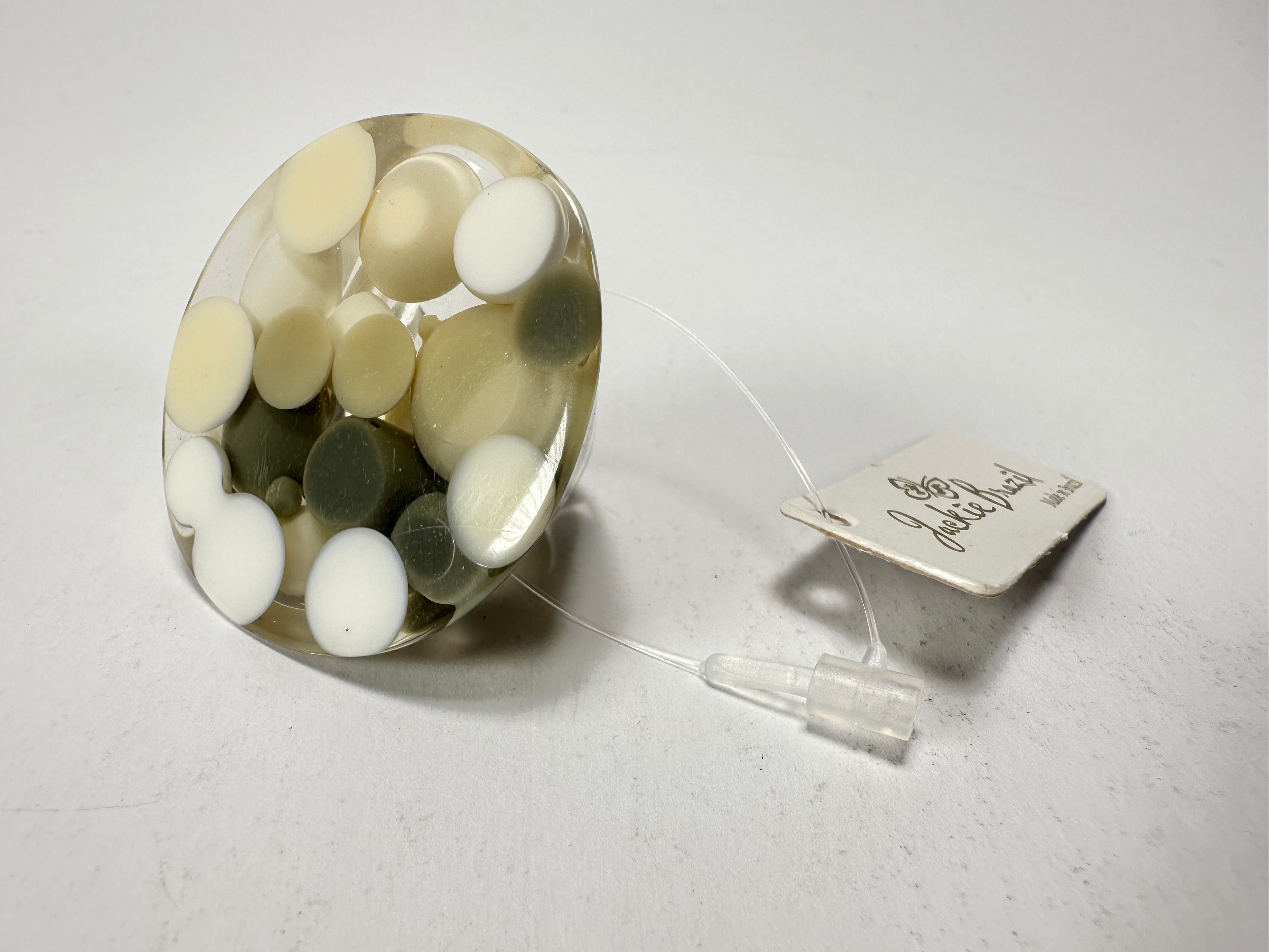 Jackie Brazil "Acrobatic" Flat Round Petite Cream Mix Balls Spots Resin Ring ( R2536 ) Size UK O / US 7.5