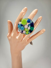 Jackie Brazil "Acrobatic" Flat Round Petite Blue Balls Spots Resin Ring ( R2536 ) Size UK P / US 7.5