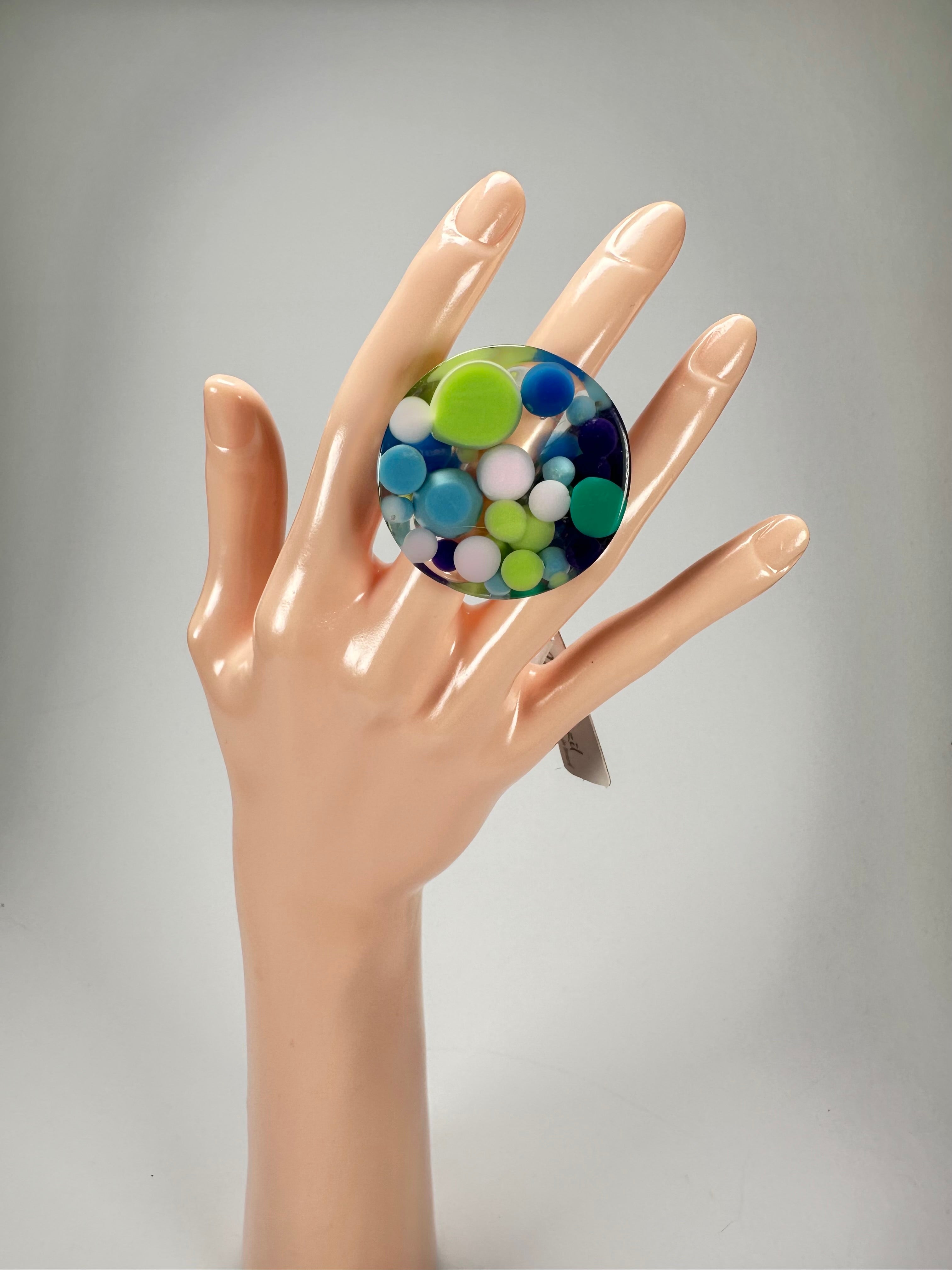 Jackie Brazil "Acrobatic" Flat Round Petite Blue Balls Spots Resin Ring ( R2536 ) Size UK P / US 7.5