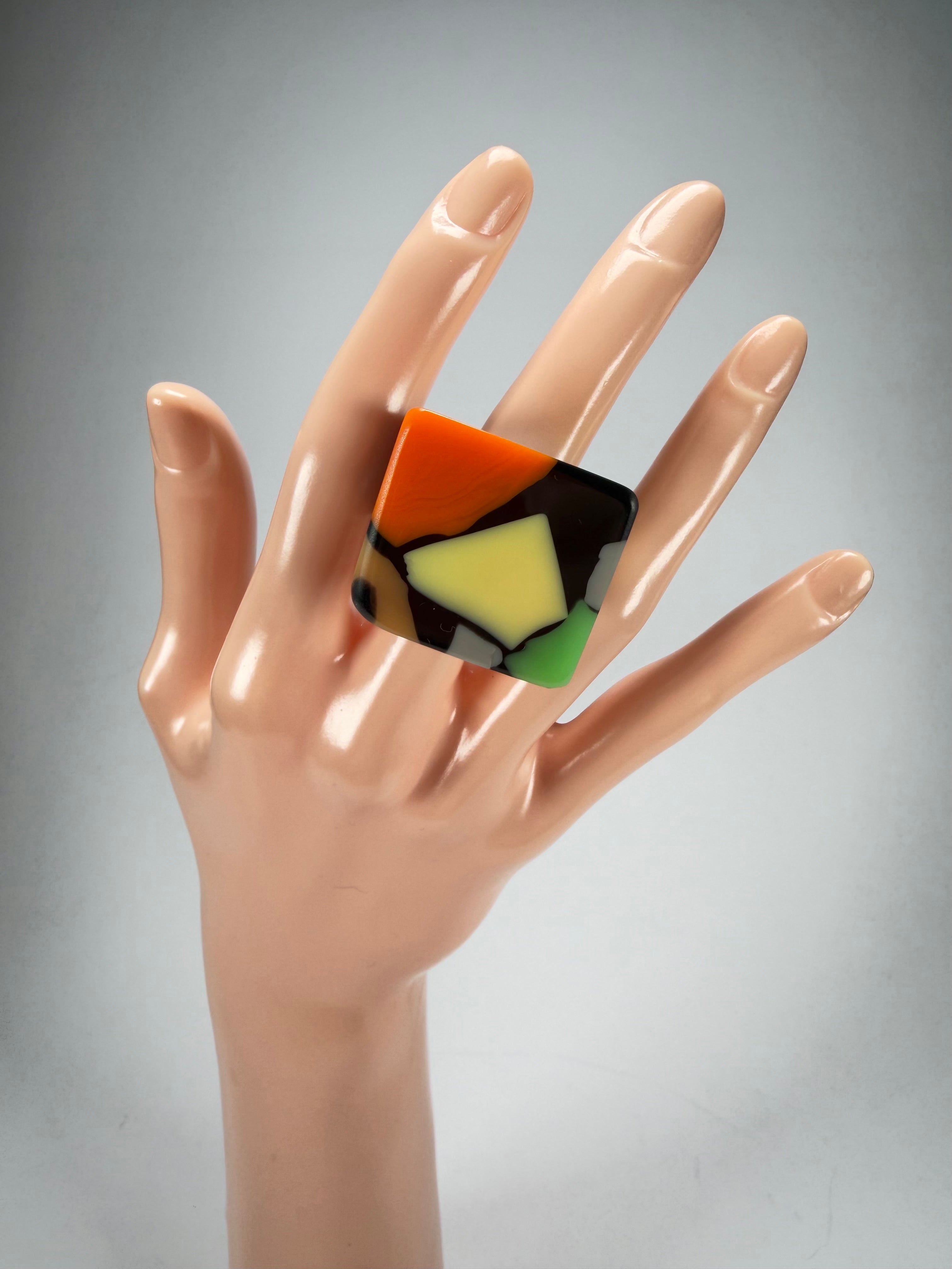 Jackie Brazil "Carre" Art Deco Square Top Resin Ring ( R3082 ) Size UK P / USA 7.5