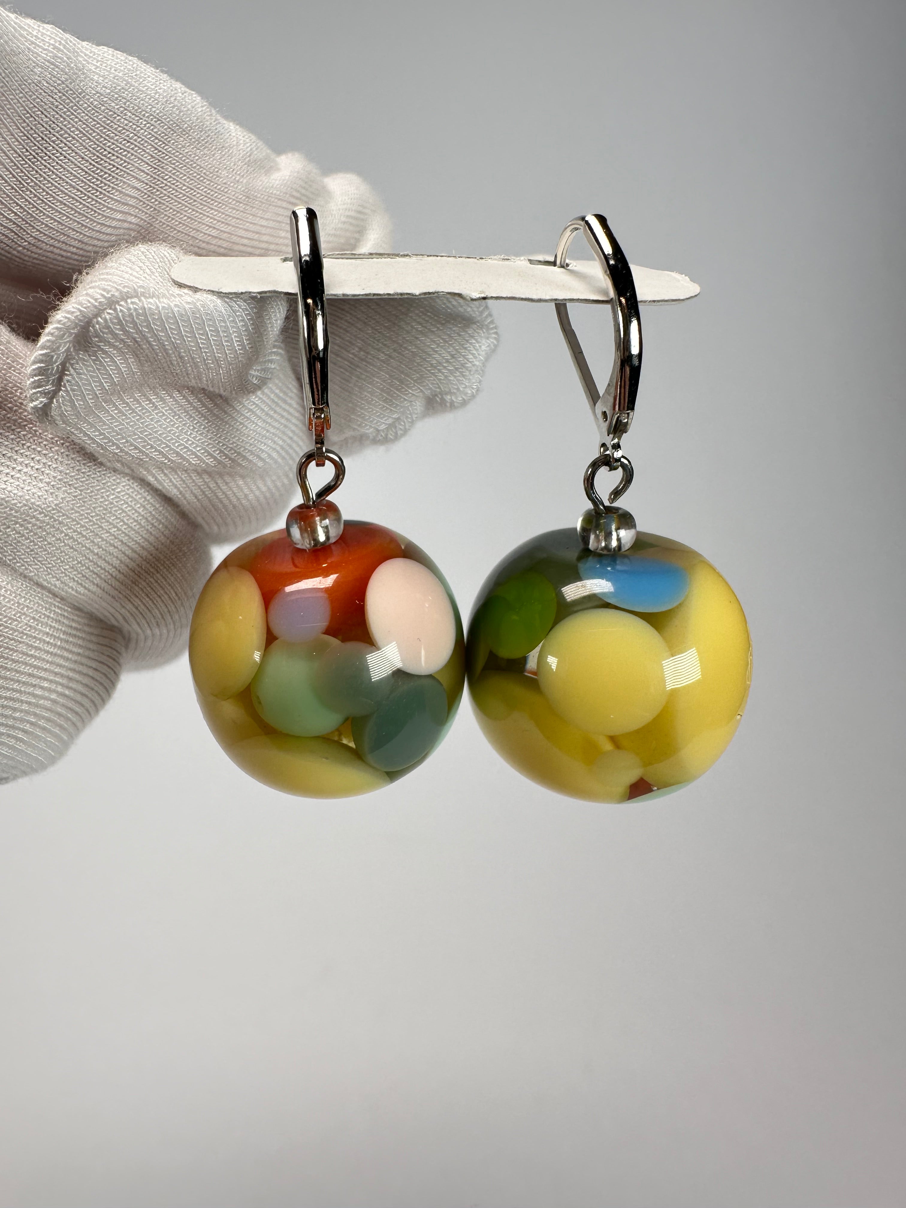 Jackie Brazil "Spots" Spotted Balls Resin Earrings ( E1468 )