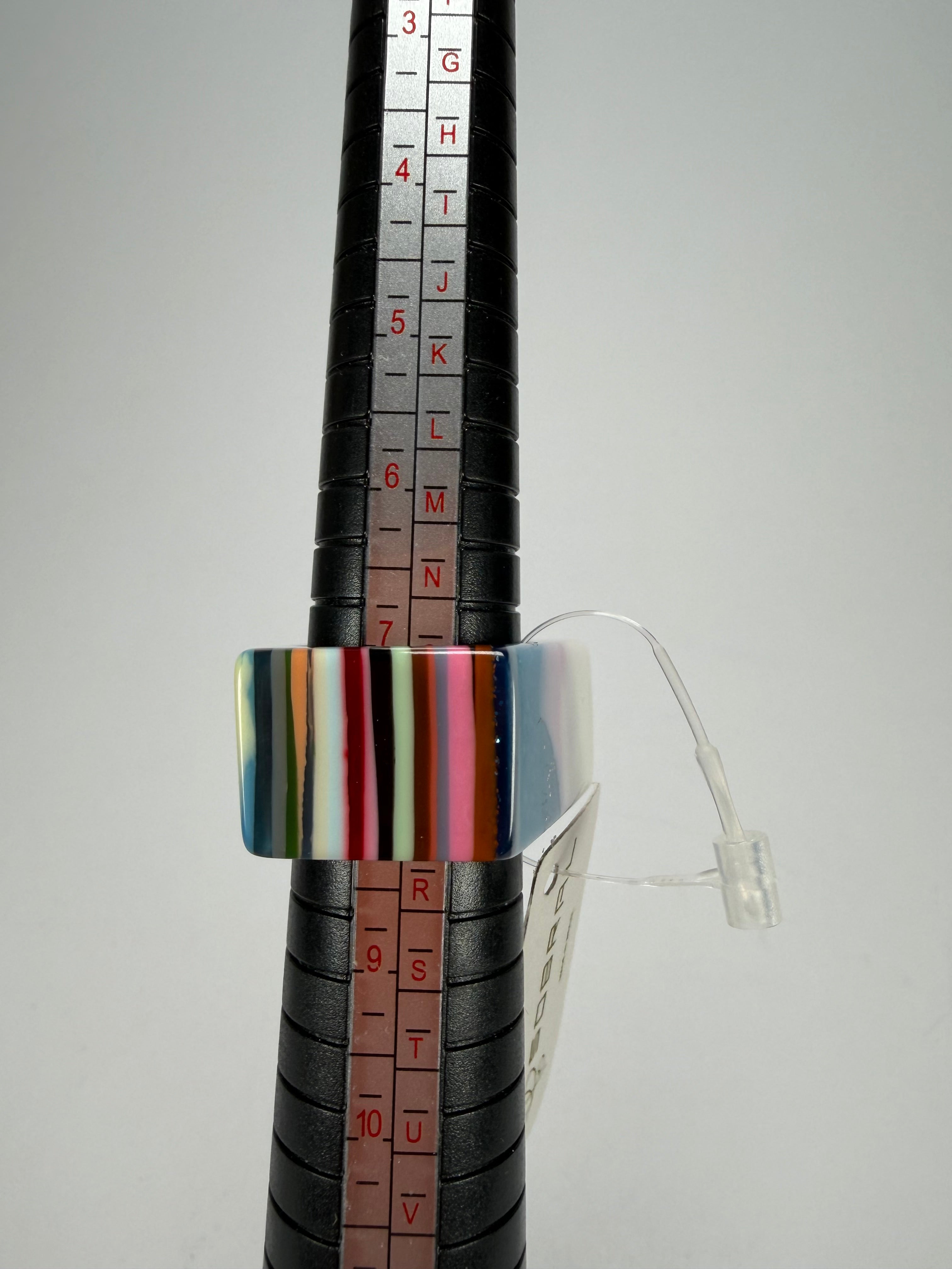 Jackie Brazil "Leda" Liquorice Allsorts Pop Art Colour Mix Resin Ring ( R2269 ) UK P / USA 7.5