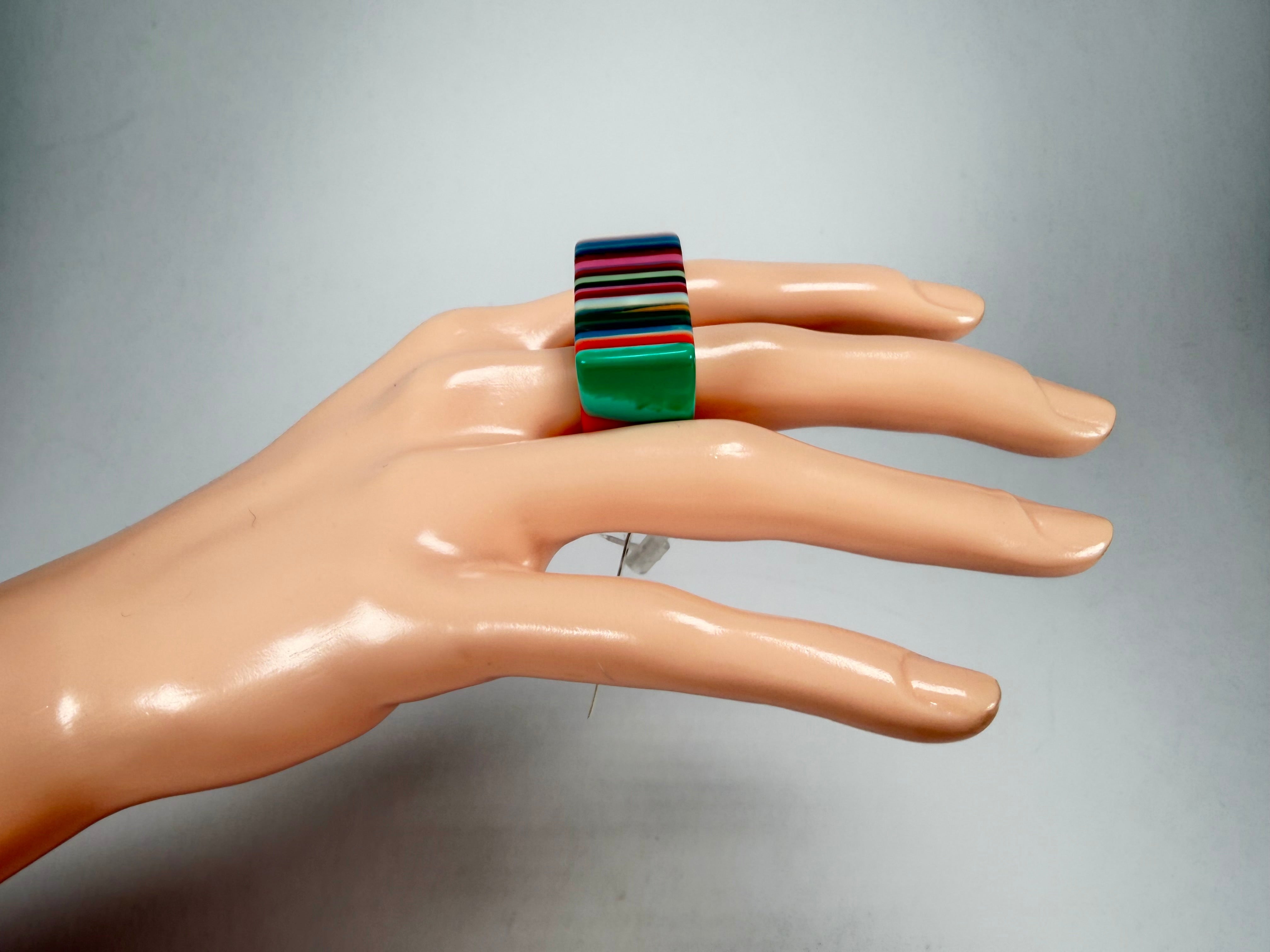 Jackie Brazil "Leda" Liquorice Allsorts Pop Art Colour Mix Resin Ring ( R2269 ) UK P / USA 7.5