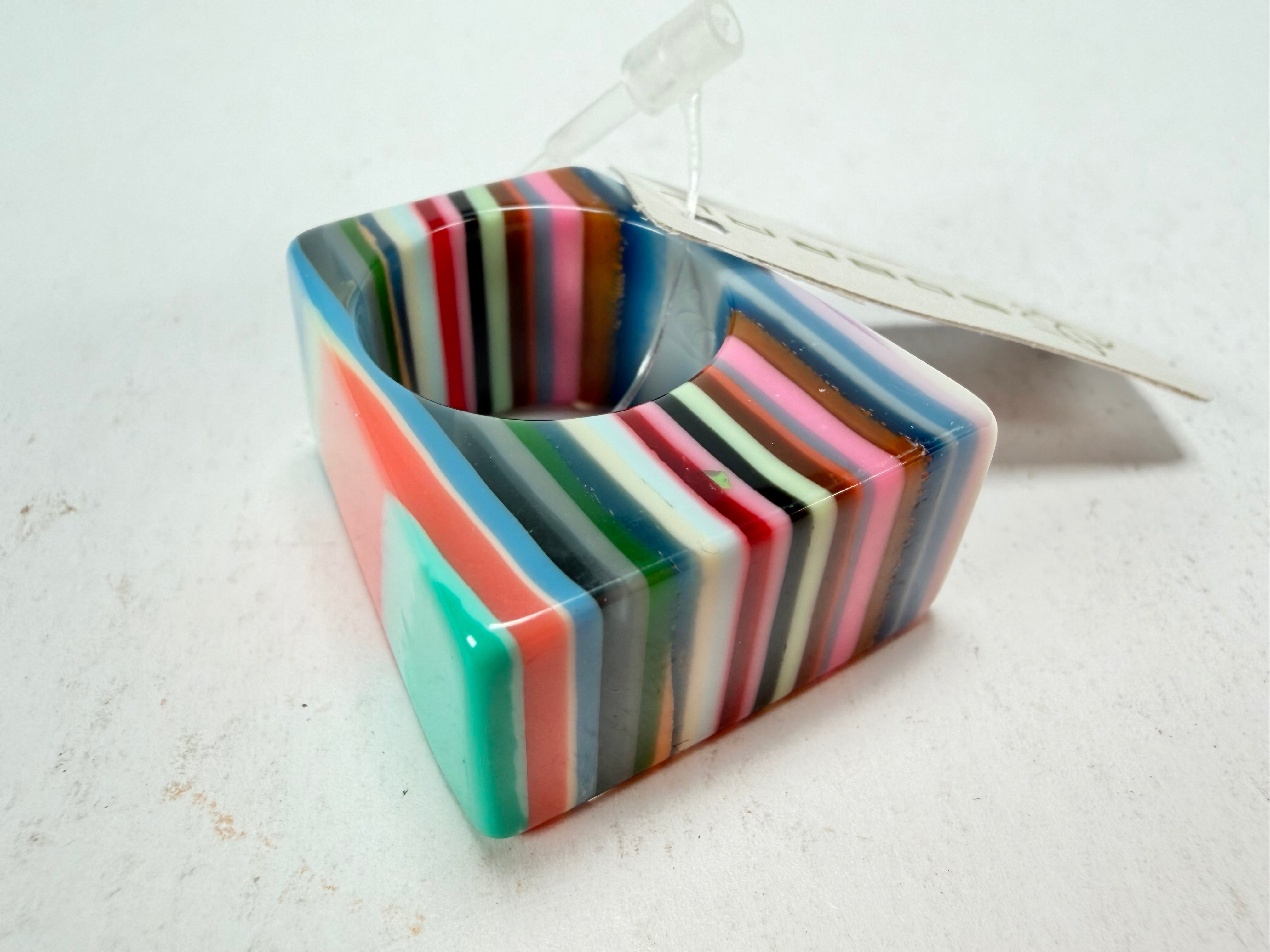 Jackie Brazil "Leda" Liquorice Allsorts Pop Art Colour Mix Resin Ring ( R2269 ) UK P / USA 7.5