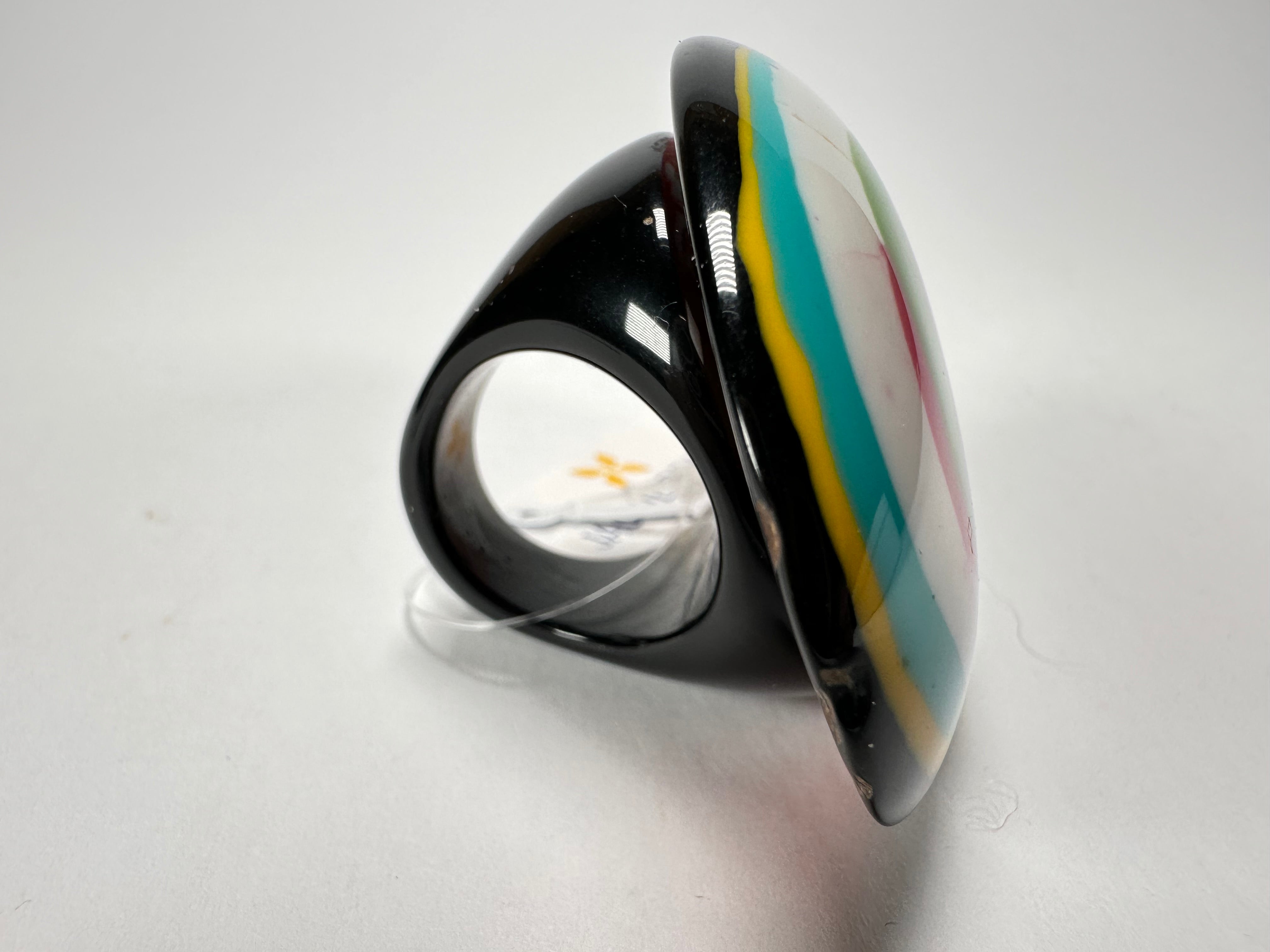 Jackie Brazil "Large Riverstone" Kandinsky Flat Oval Ring ( R3625 ) Size UK- U / US- 10