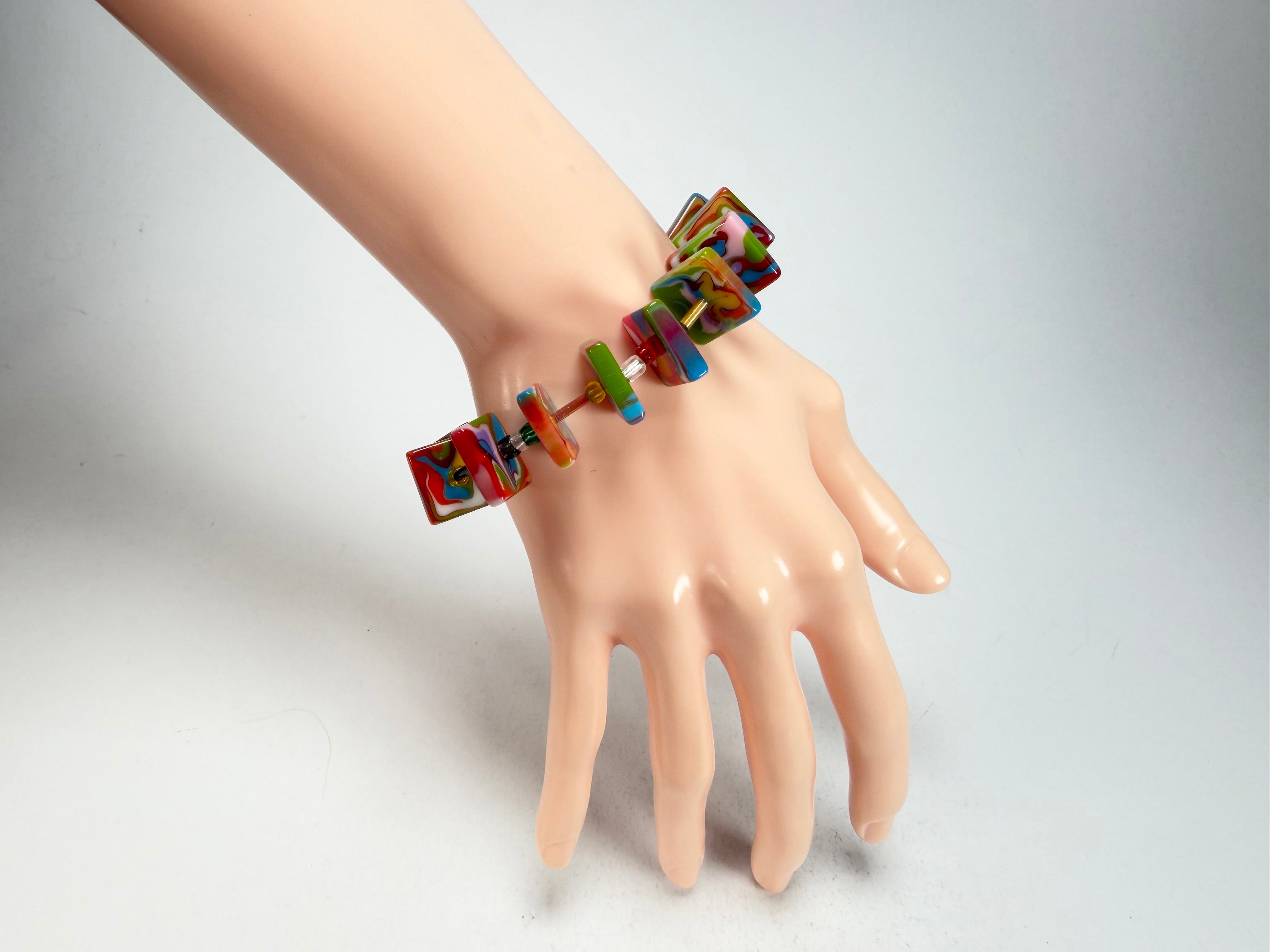 Jackie Brazil "Africa" Kandinsky Liquorice Squares & Beads Resin Bracelet ( B0189 )