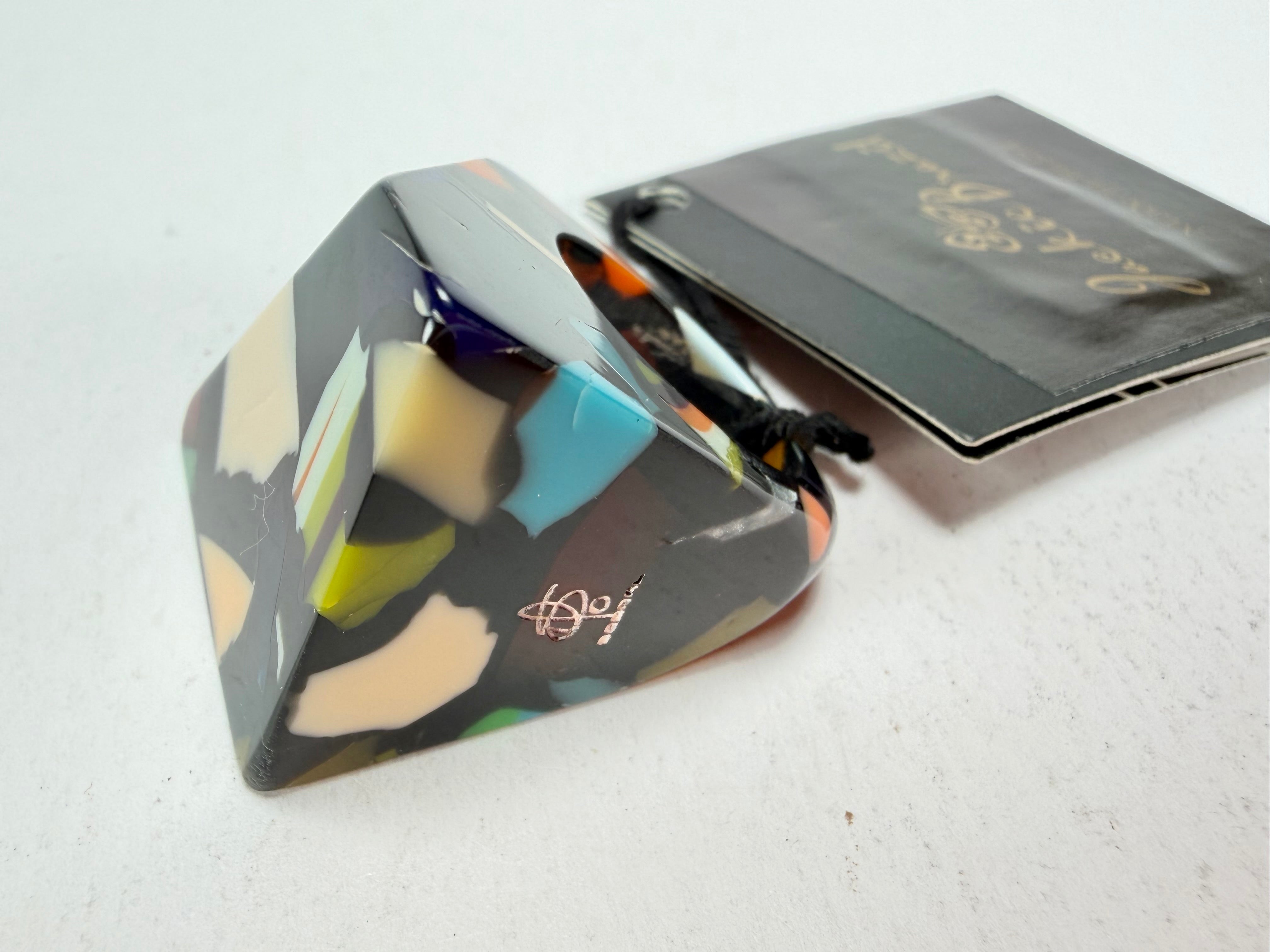 Jackie Brazil "Art Deco" Abstract Resin Ring ( R3081 ) Size UK Q / USA 8