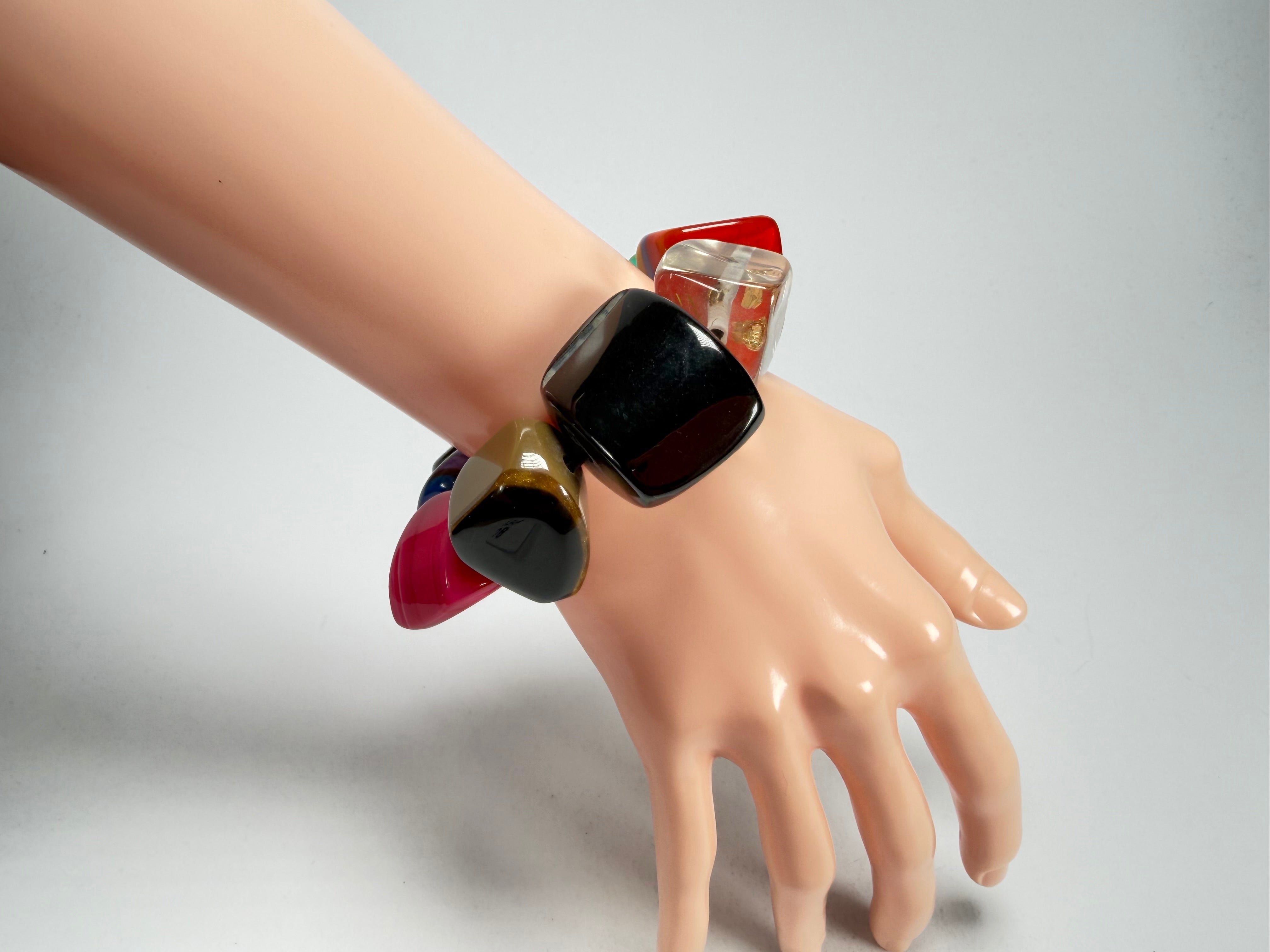 Jackie Brazil "8 PZS" Natural Large Stones Elasticated Bracelet ( B0374 )