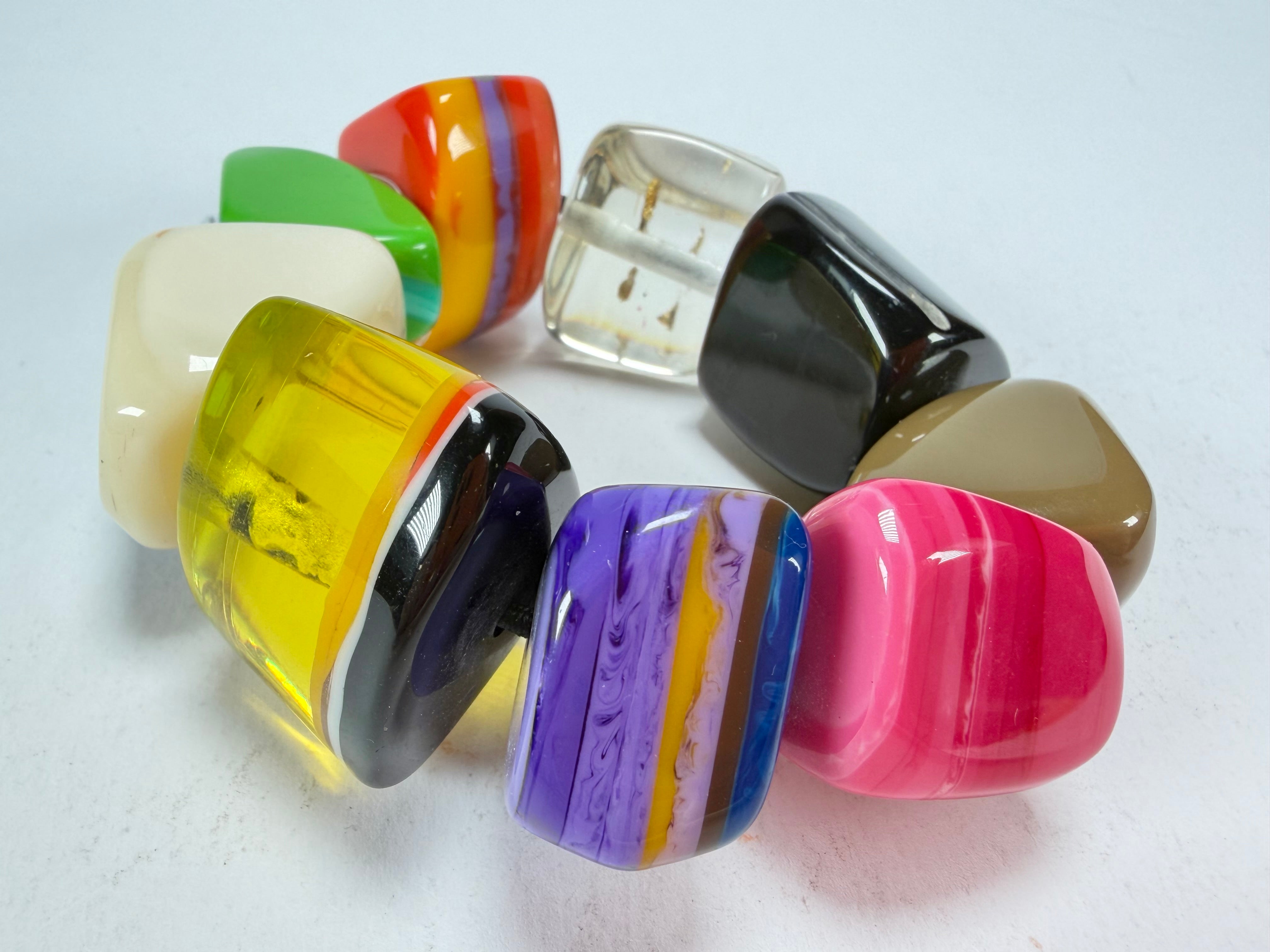 Jackie Brazil "8 PZS" Natural Large Stones Elasticated Bracelet ( B0374 )