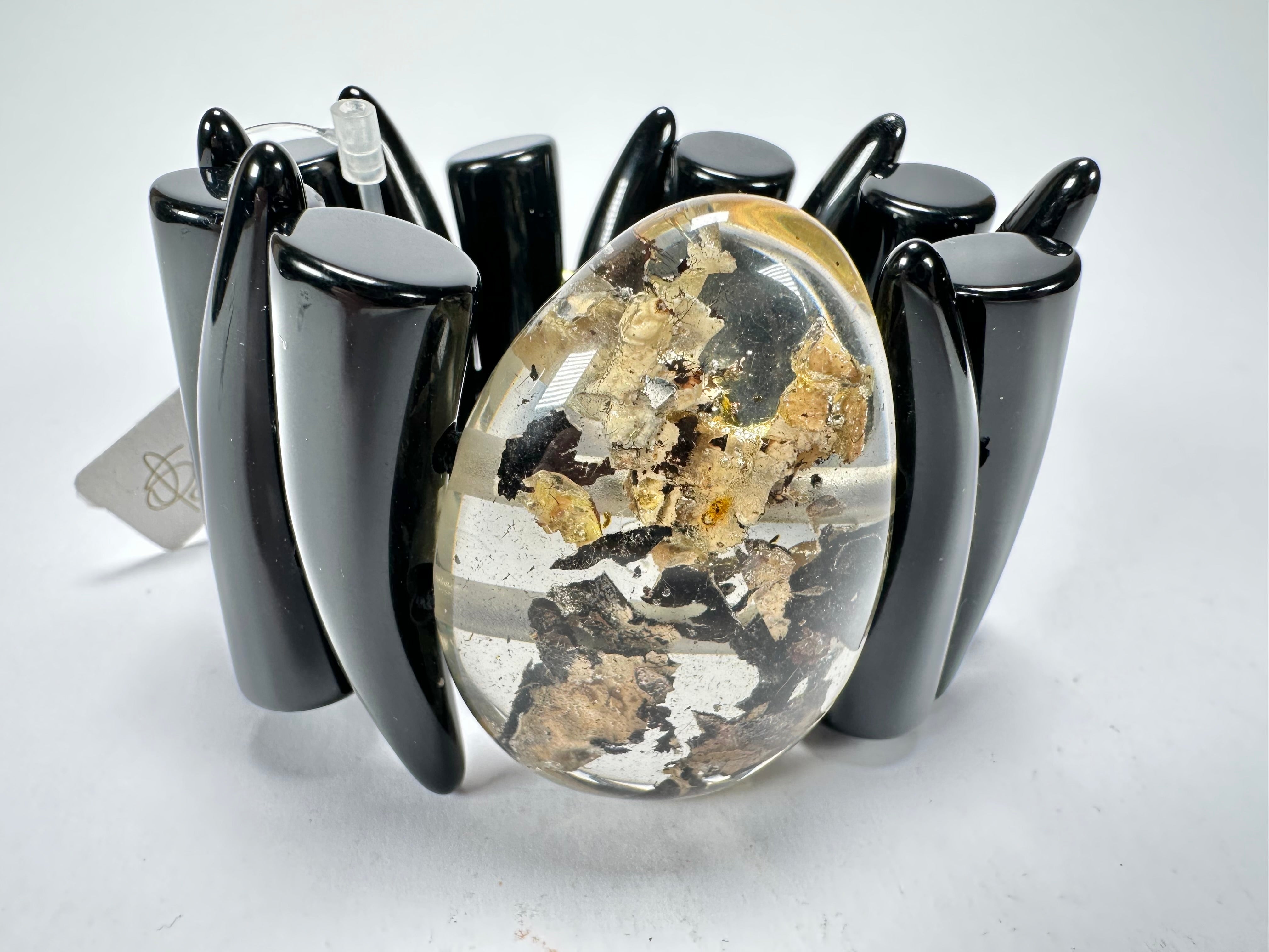 Jackie Brazil "Safari" Tusks w/ Seaweed Pendant Elasticated Bracelet ( B1020 )