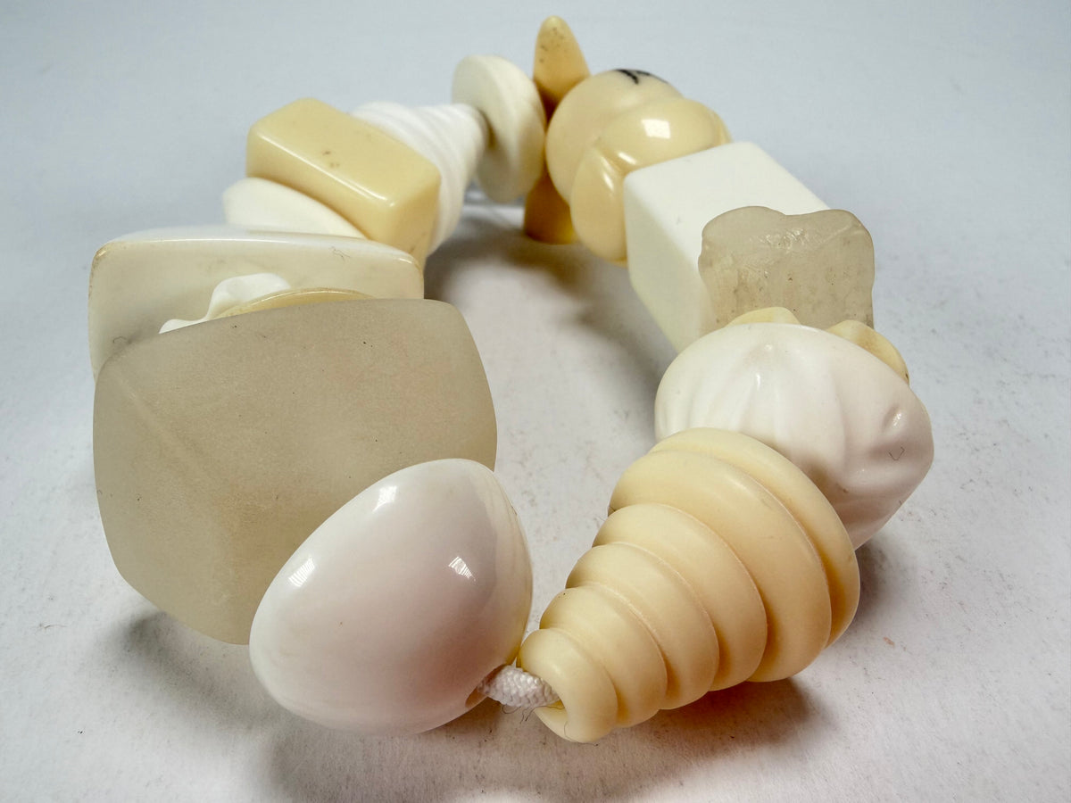 Jackie Brazil "Indiana" Cream Mix Multi Bead Resin Bracelet ( B0210 )
