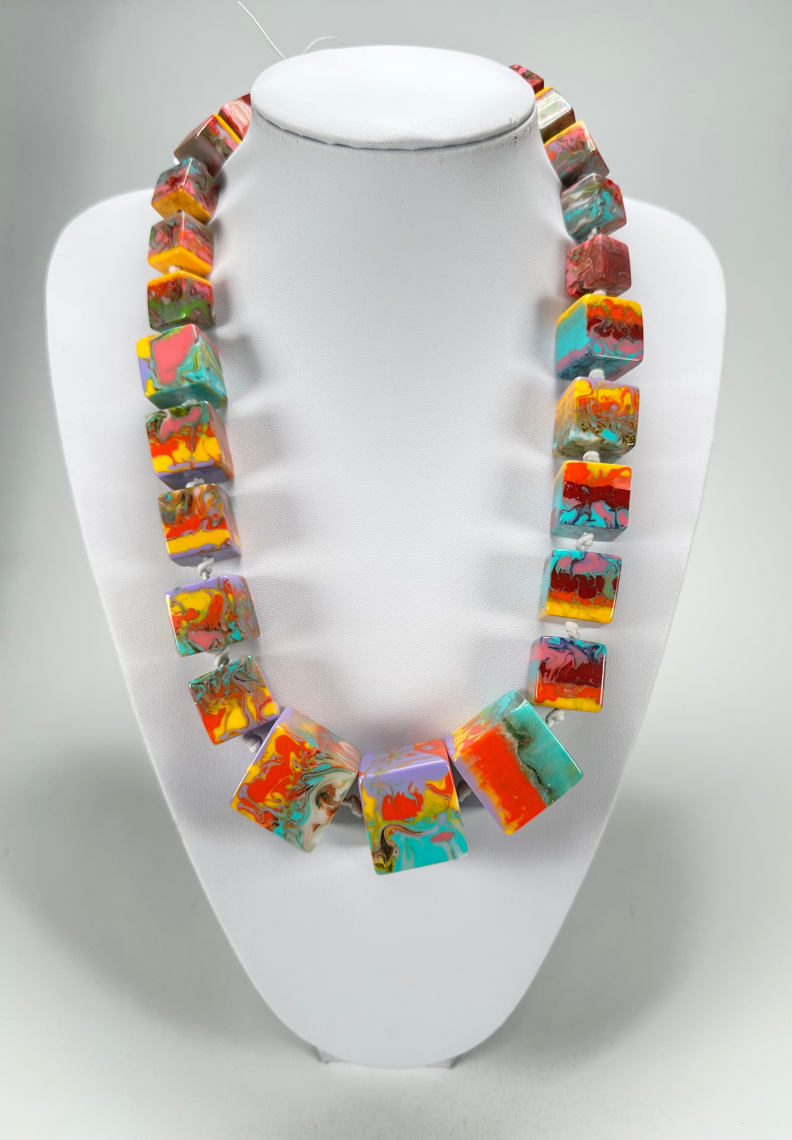 Jackie Brazil "Kandinsky" Mix Size Liquorice Cubes Resin Necklace ( N3343 )