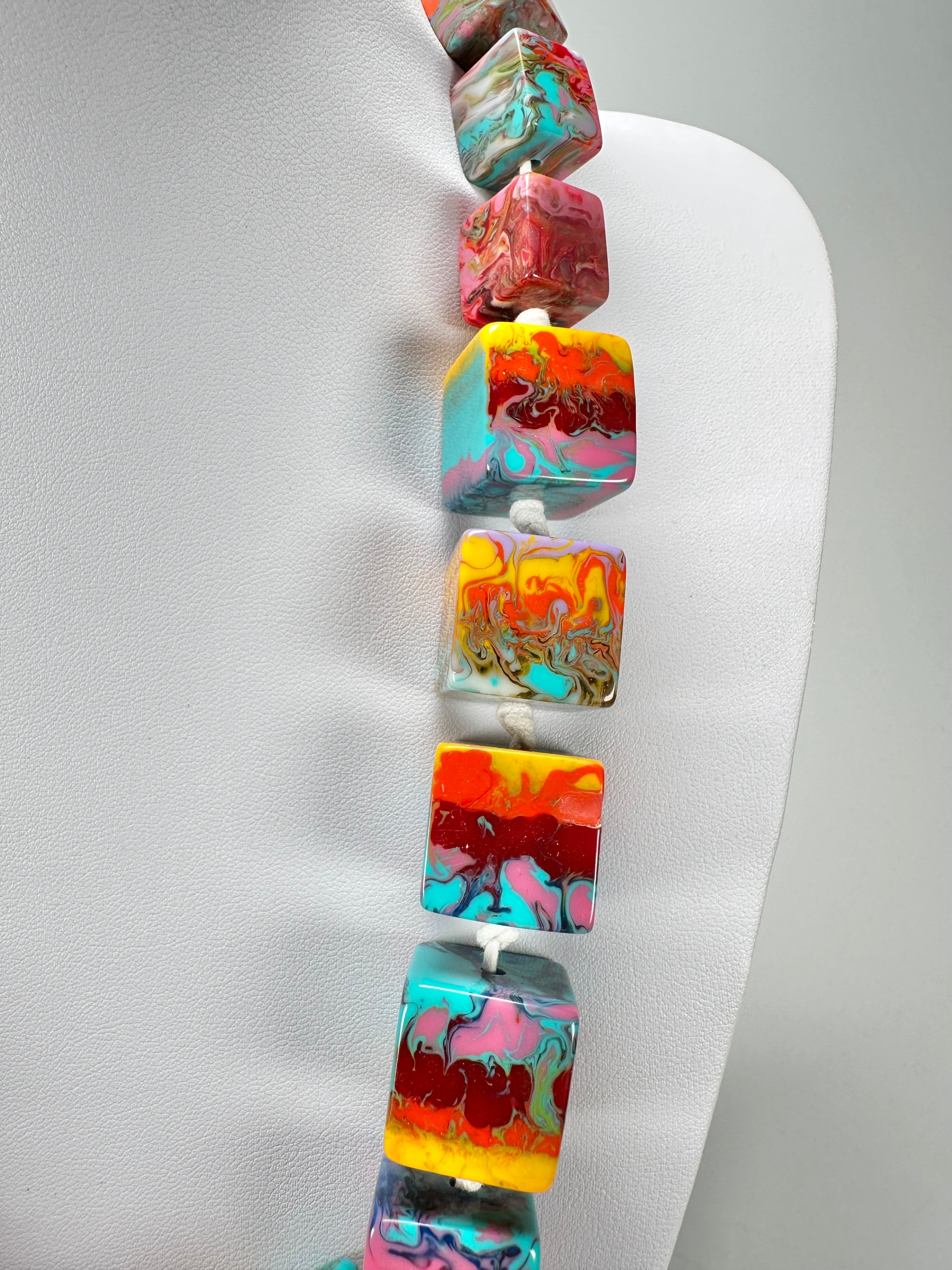 Jackie Brazil "Kandinsky" Mix Size Liquorice Cubes Resin Necklace ( N3343 )