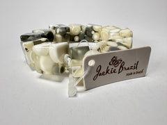 Jackie Brazil "Spots" Spotted Cubes On Elastic Cream Mix Resin Bracelet ( B1284 )