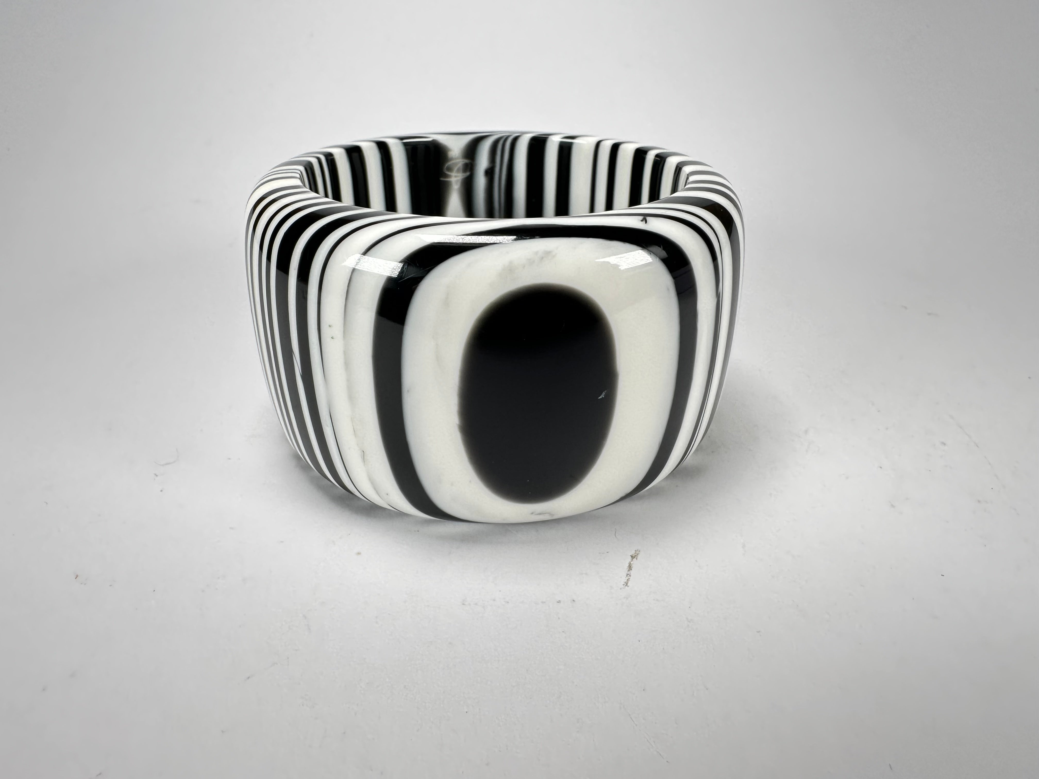 Jackie Brazil "Cat Eye" Liquorice Allsorts Black & White Striped 5cm Resin Bangle ( B2053 )