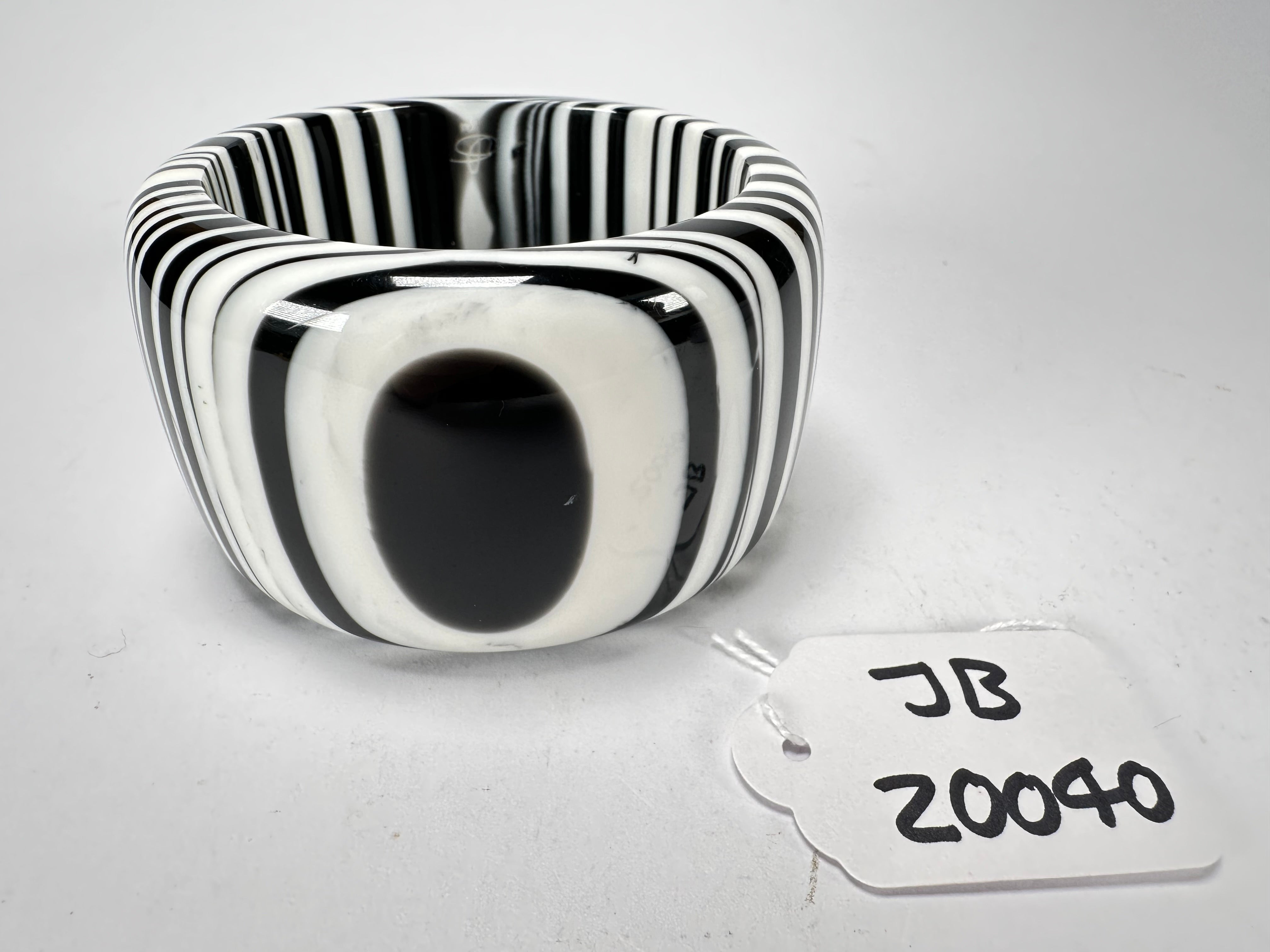 Jackie Brazil "Cat Eye" Liquorice Allsorts Black & White Striped 5cm Resin Bangle ( B2053 )