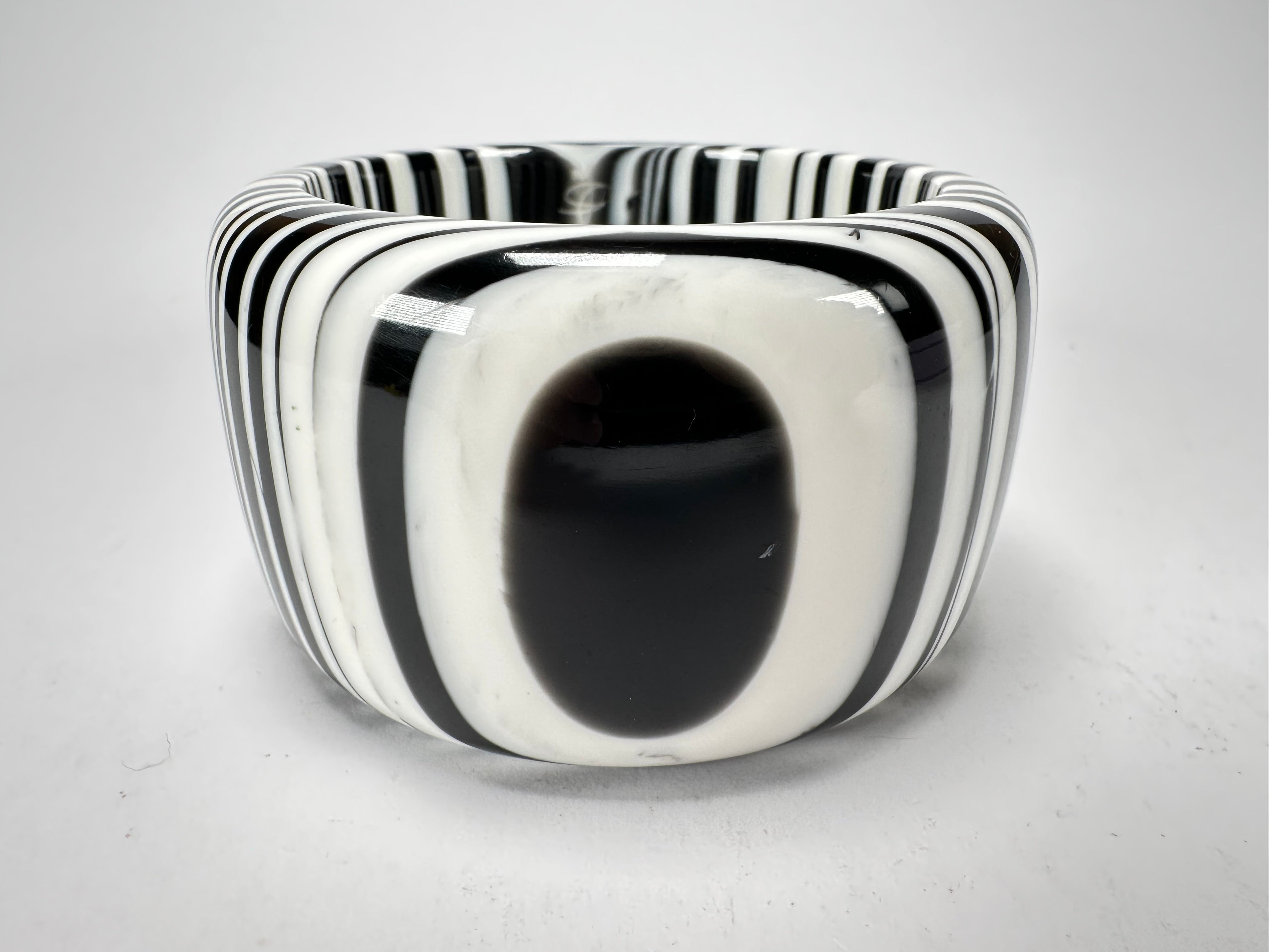 Jackie Brazil "Cat Eye" Liquorice Allsorts Black & White Striped 5cm Resin Bangle ( B2053 )