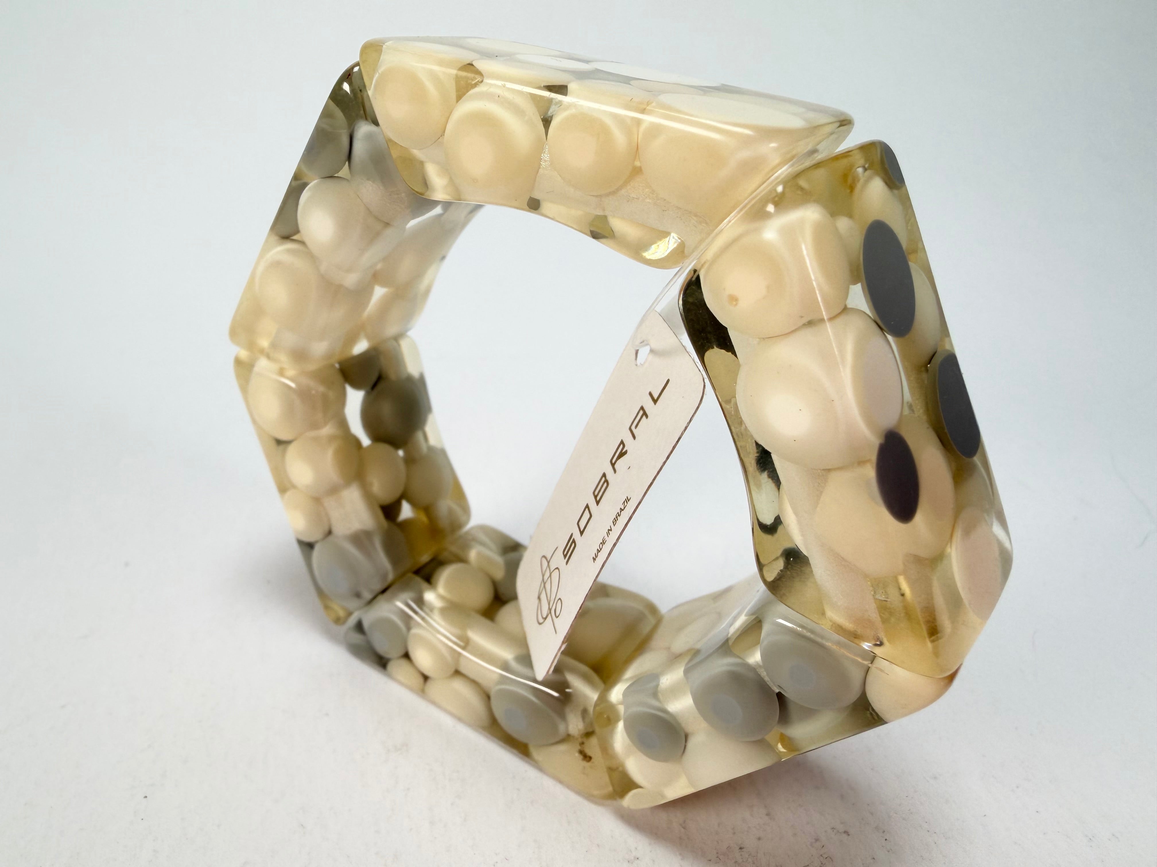 Jackie Brazil "Short Hex" Spotted Rectangles On Elastic Cream Mix Resin Bracelet ( B0000 ) Rare!