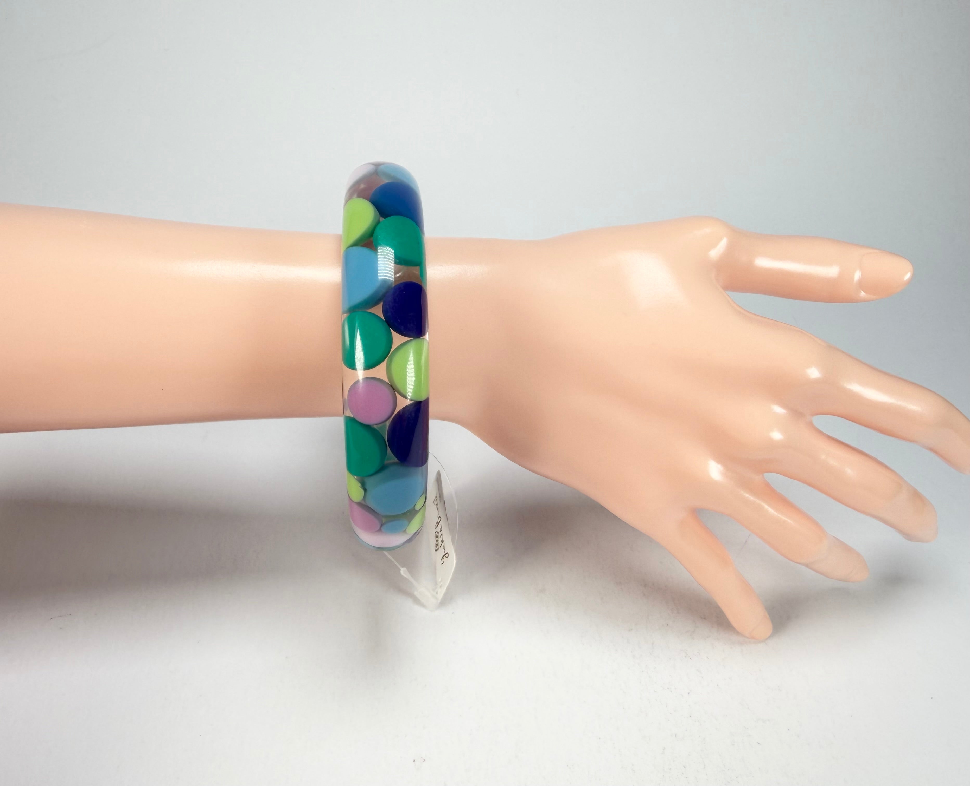 Jackie Brazil "Shinny Spotted" Blue Mix Spots Solid Round Resin 1.7cm Bangle ( B1726 )