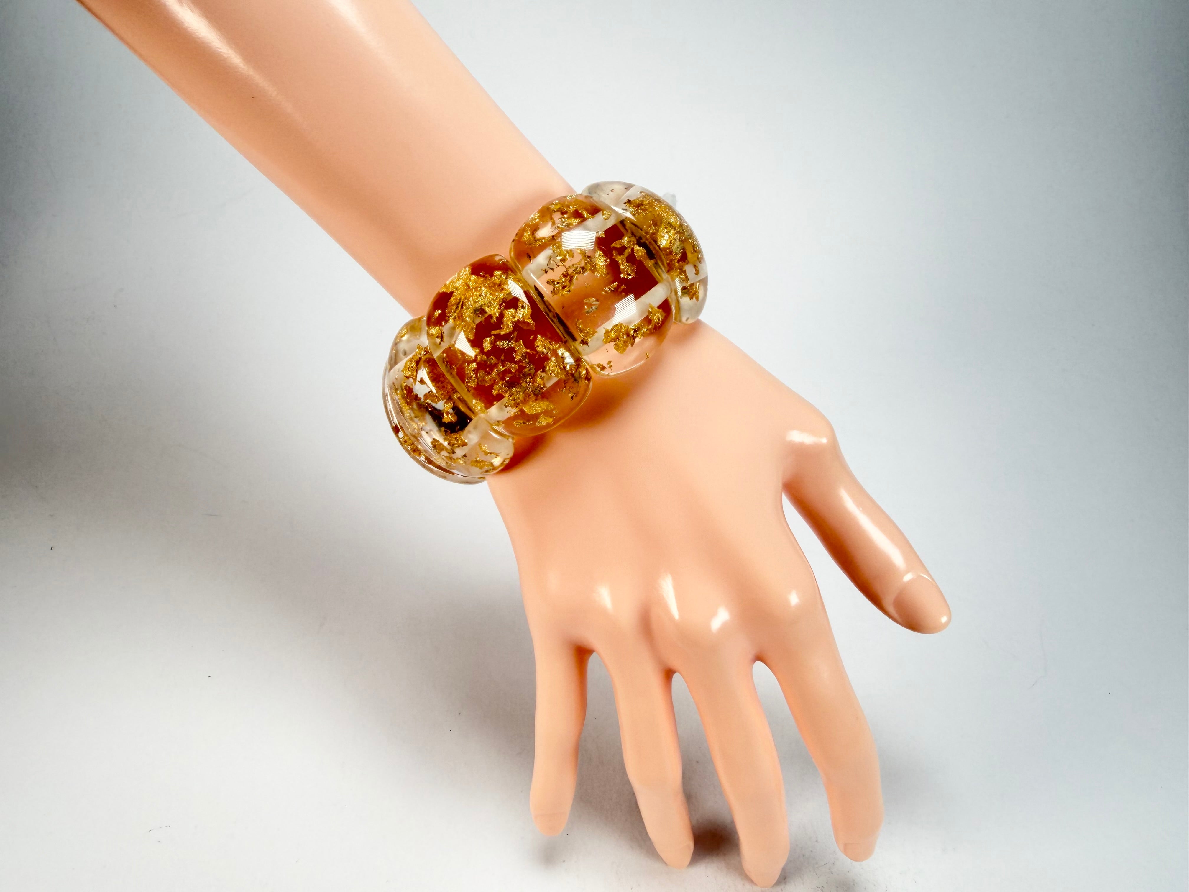 Jackie Brazil "Maria" Gold Flakes Elasticated Bracelet ( B0217 )