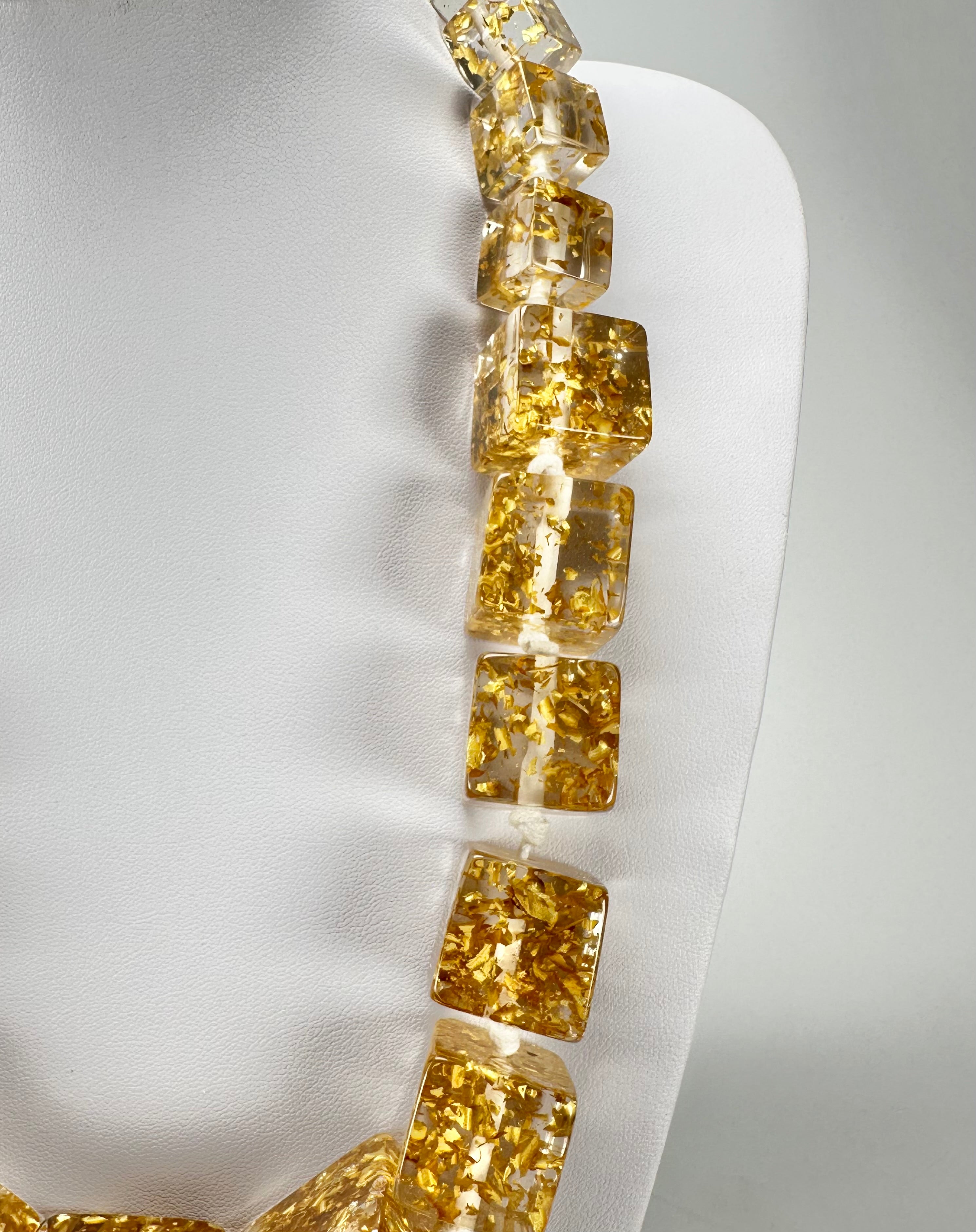Jackie Brazil "Gold Flakes" Mix Size Liquorice Cubes Resin Necklace ( N3343 )