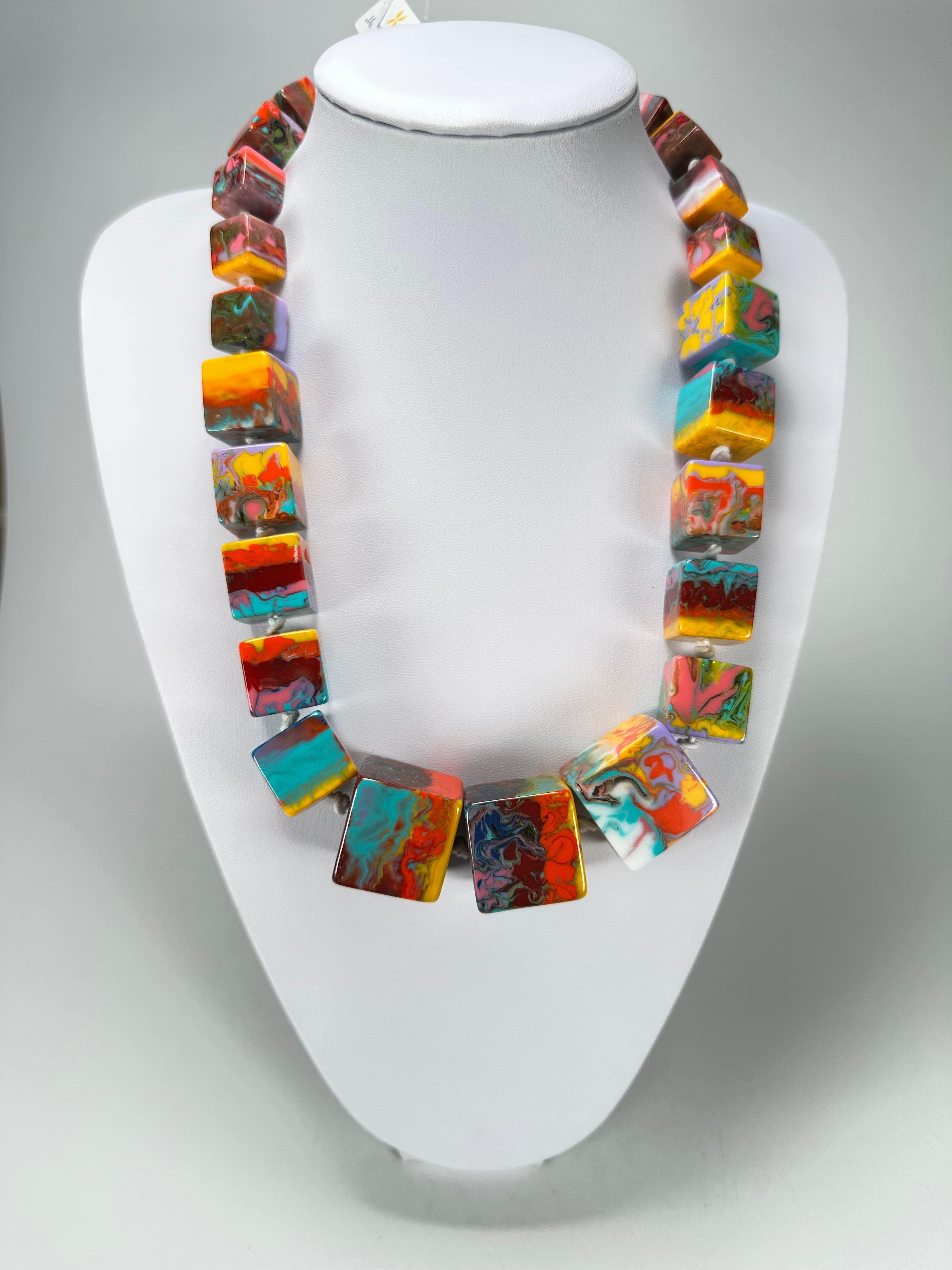 Jackie Brazil "Kandinsky" Mix Size Liquorice Cubes Resin Necklace ( N3343 )