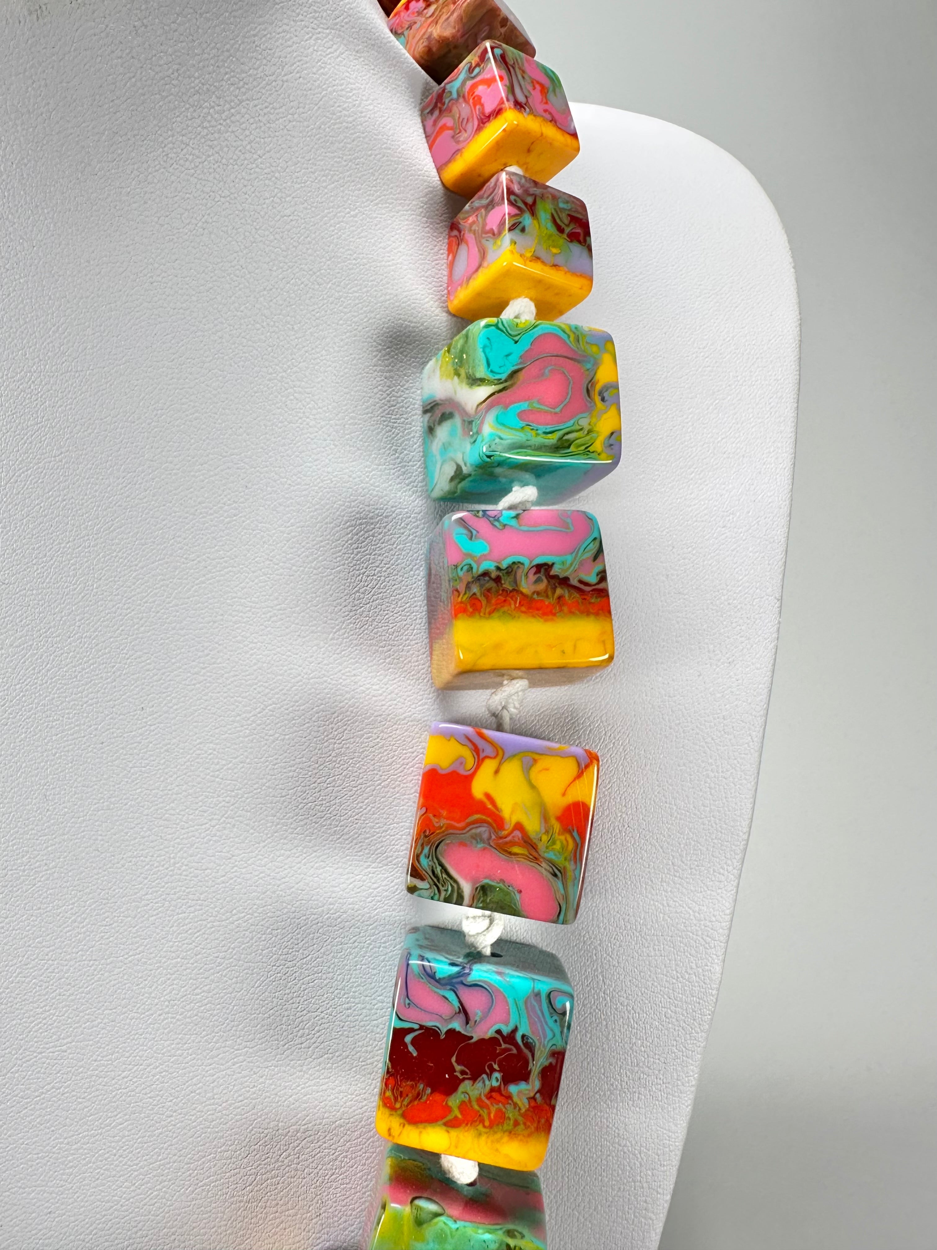 Jackie Brazil "Kandinsky" Mix Size Liquorice Cubes Resin Necklace ( N3343 )