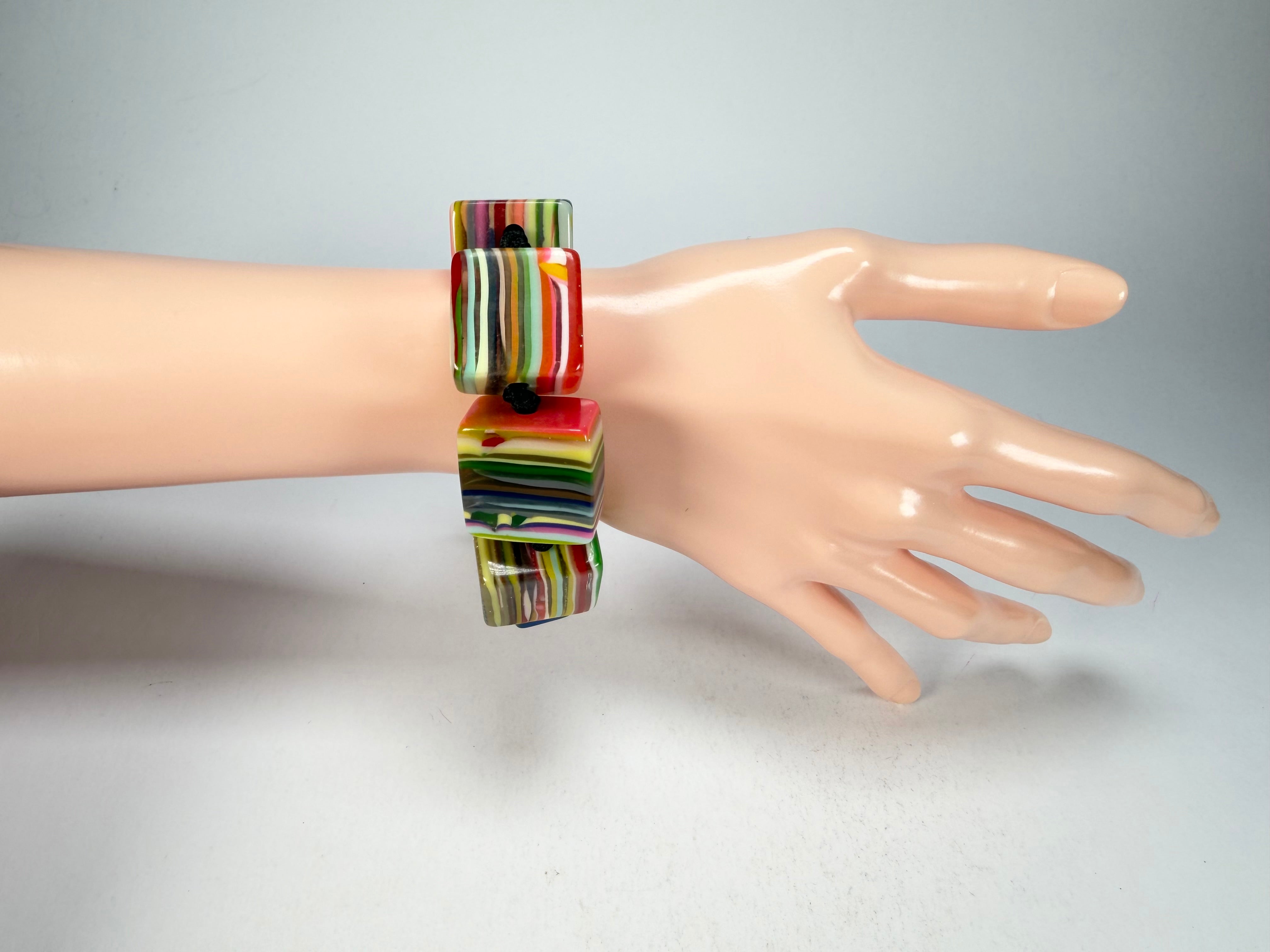 Jackie Brazil "Gala" Liquorice Half Rectangles On Elastic Spring Mix Bracelet ( B0778 )