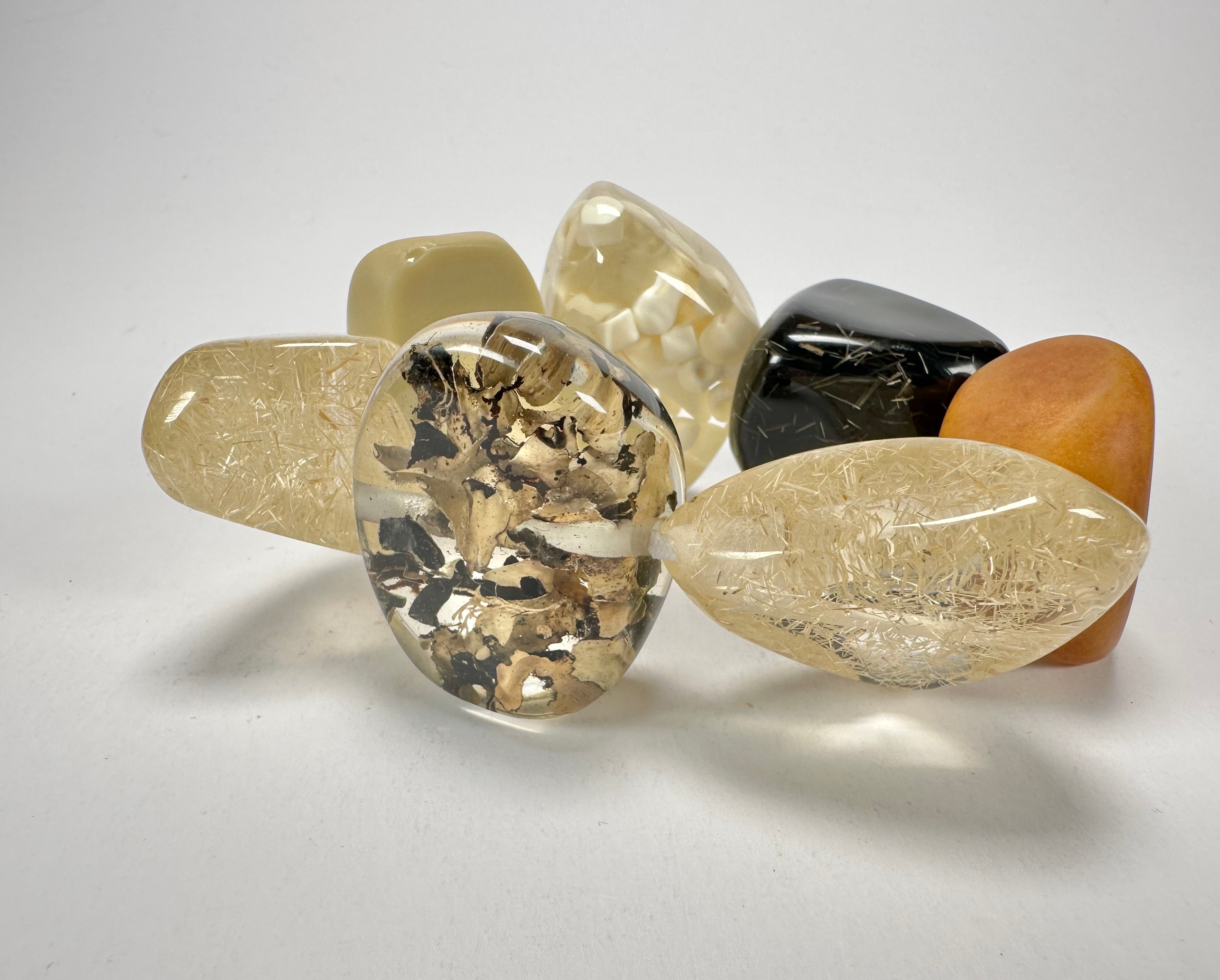 Jackie Brazil "Cusco" Seasons Mix Large Stones Elasticated Bracelet ( B1350 )