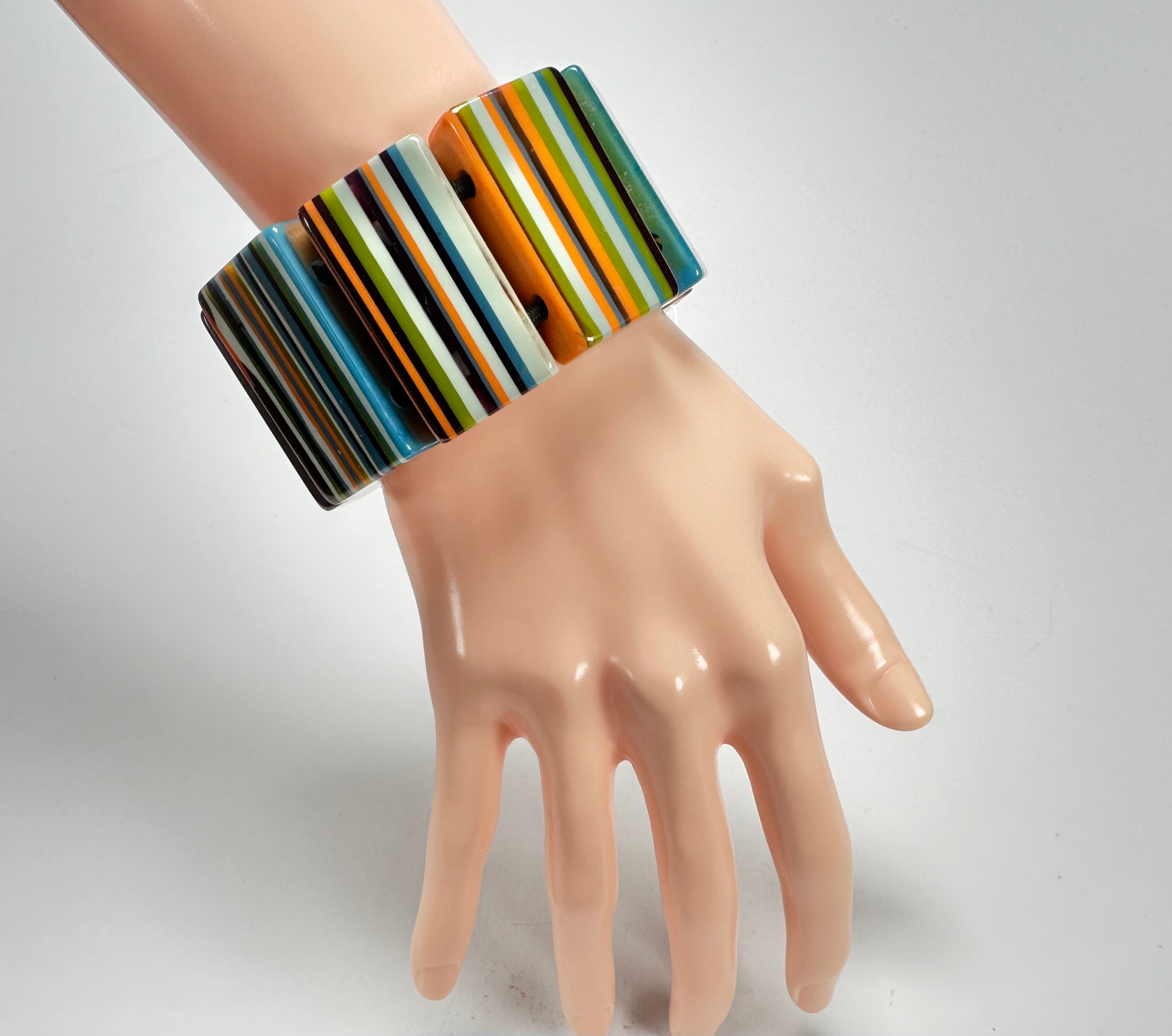 Jackie Brazil "Pop Art" Liquorice Winter Mix 8 Squares Elasticated Bracelet ( B0376 )