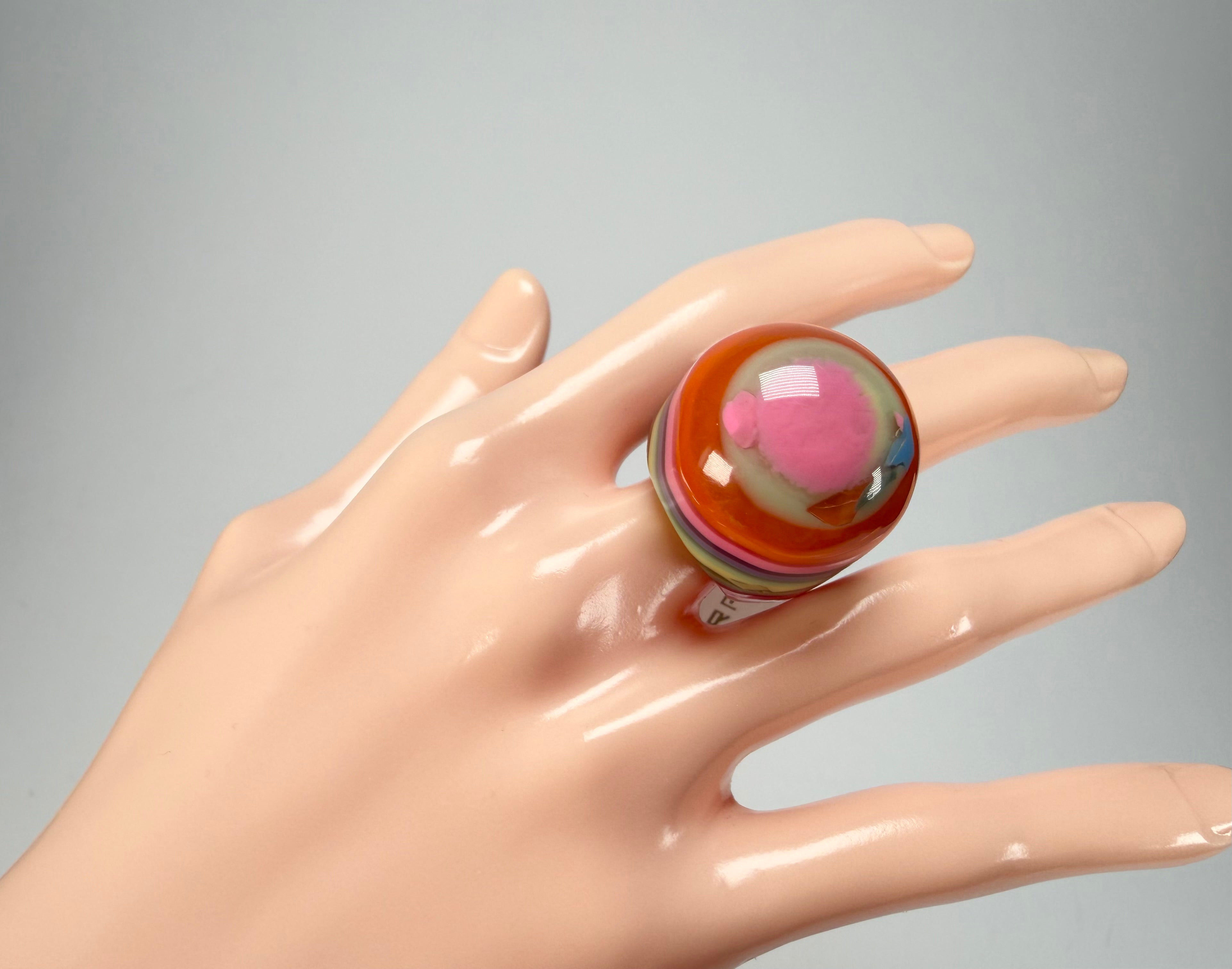 Jackie Brazil "Cat Eye" Liquorice Spring Mix Large Domed Resin Ring ( R1159 ) UK P / USA 8