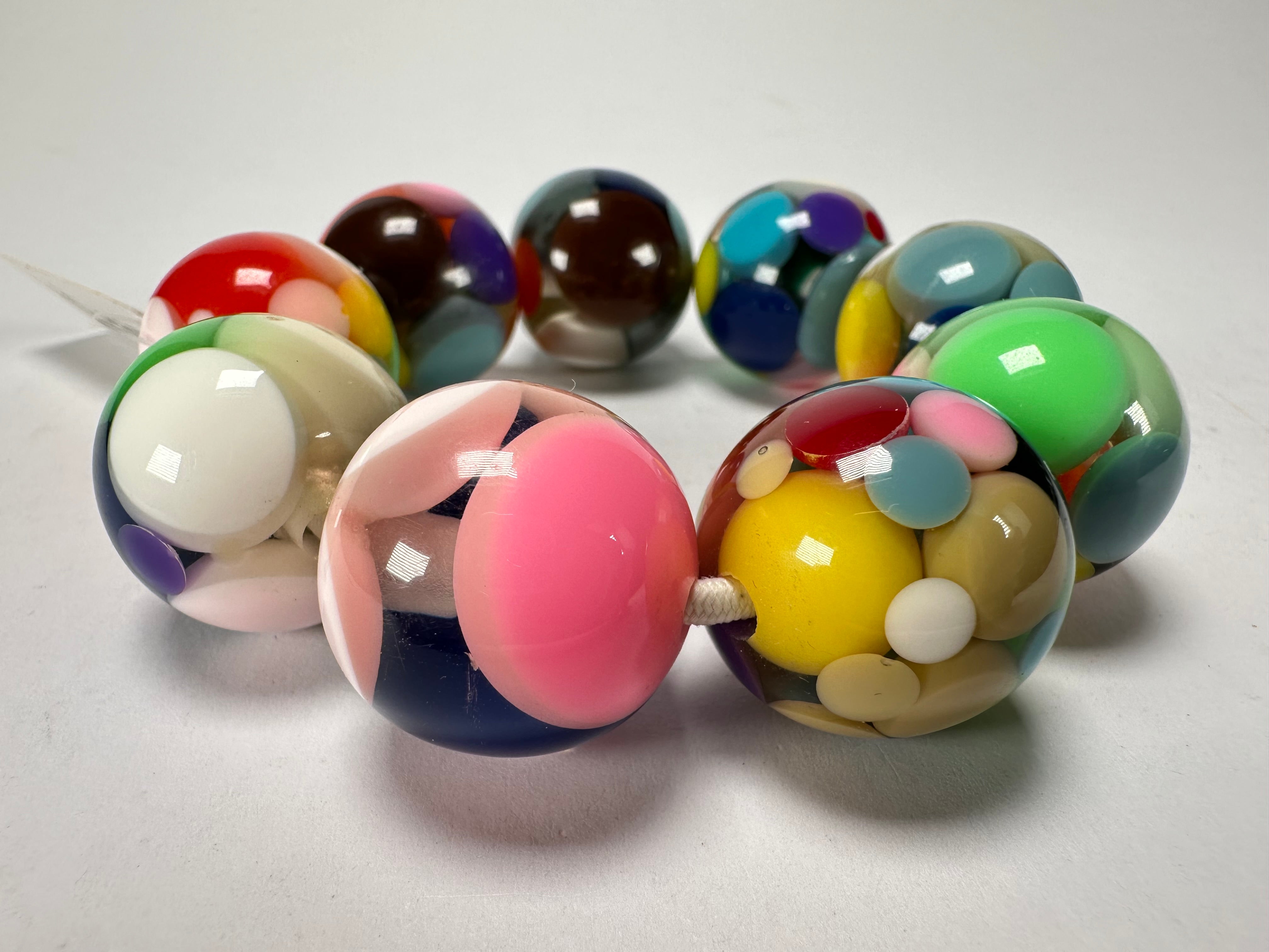 Jackie Brazil "Spots" Spotted Balls On Elastic Resin  Bracelet ( B1470 )