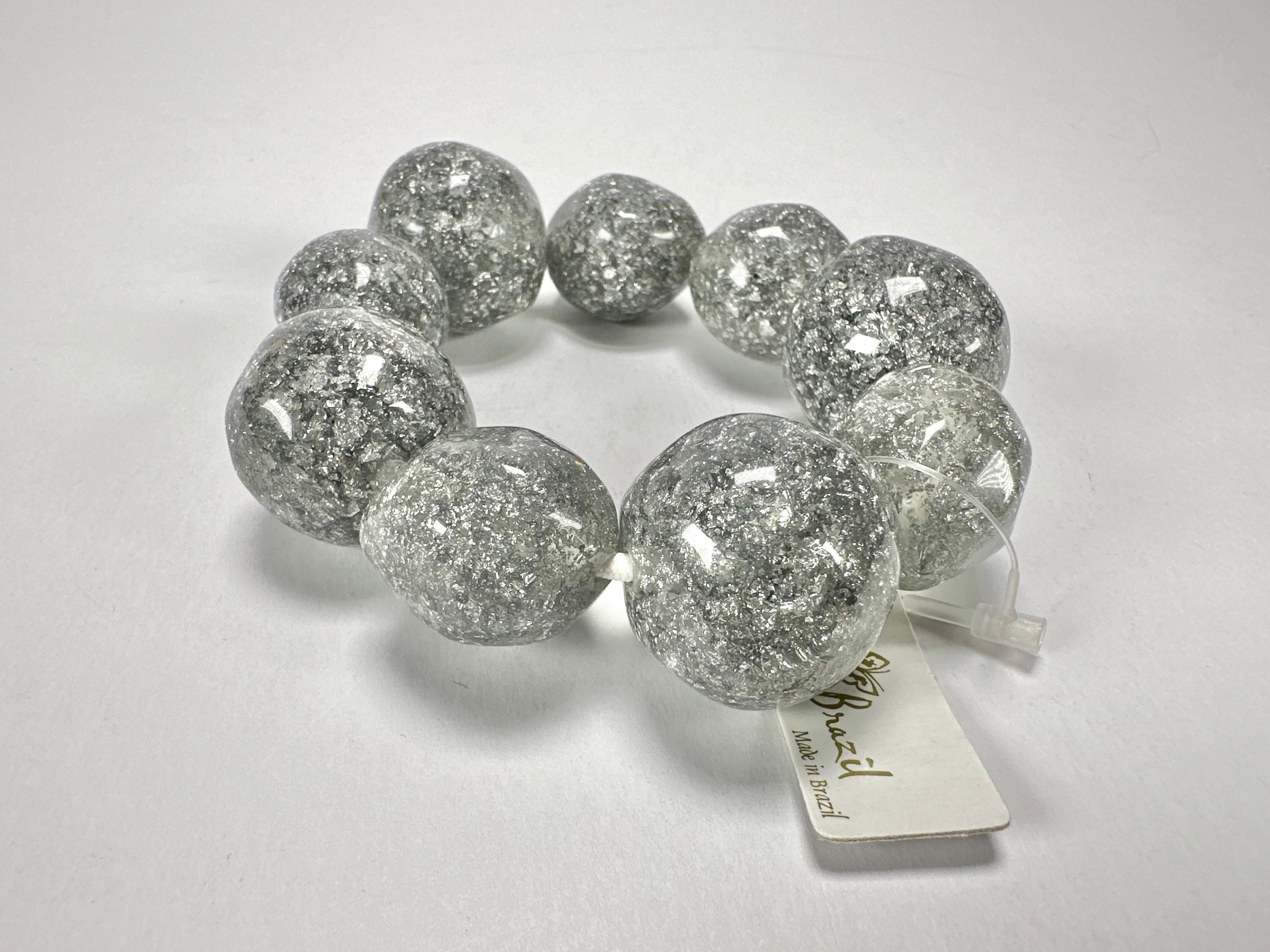 Jackie Brazil "Pebbles On Elastic" Silver Flakes Resin Bracelet ( B2693 )
