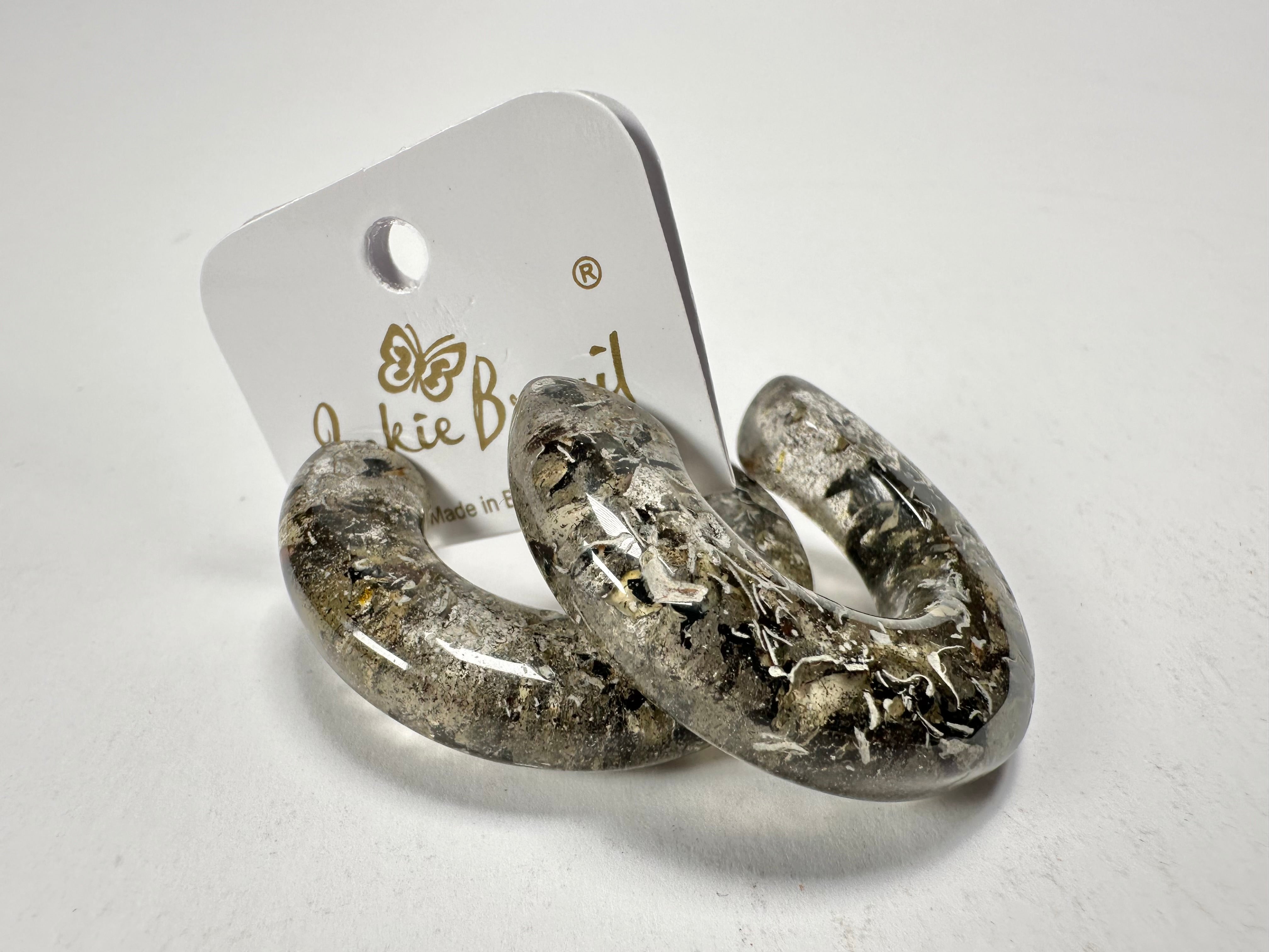 Jackie Brazil "Lucia" Seaweed Thick Half Hoop On Pin Resin Earrings ( E0035 )