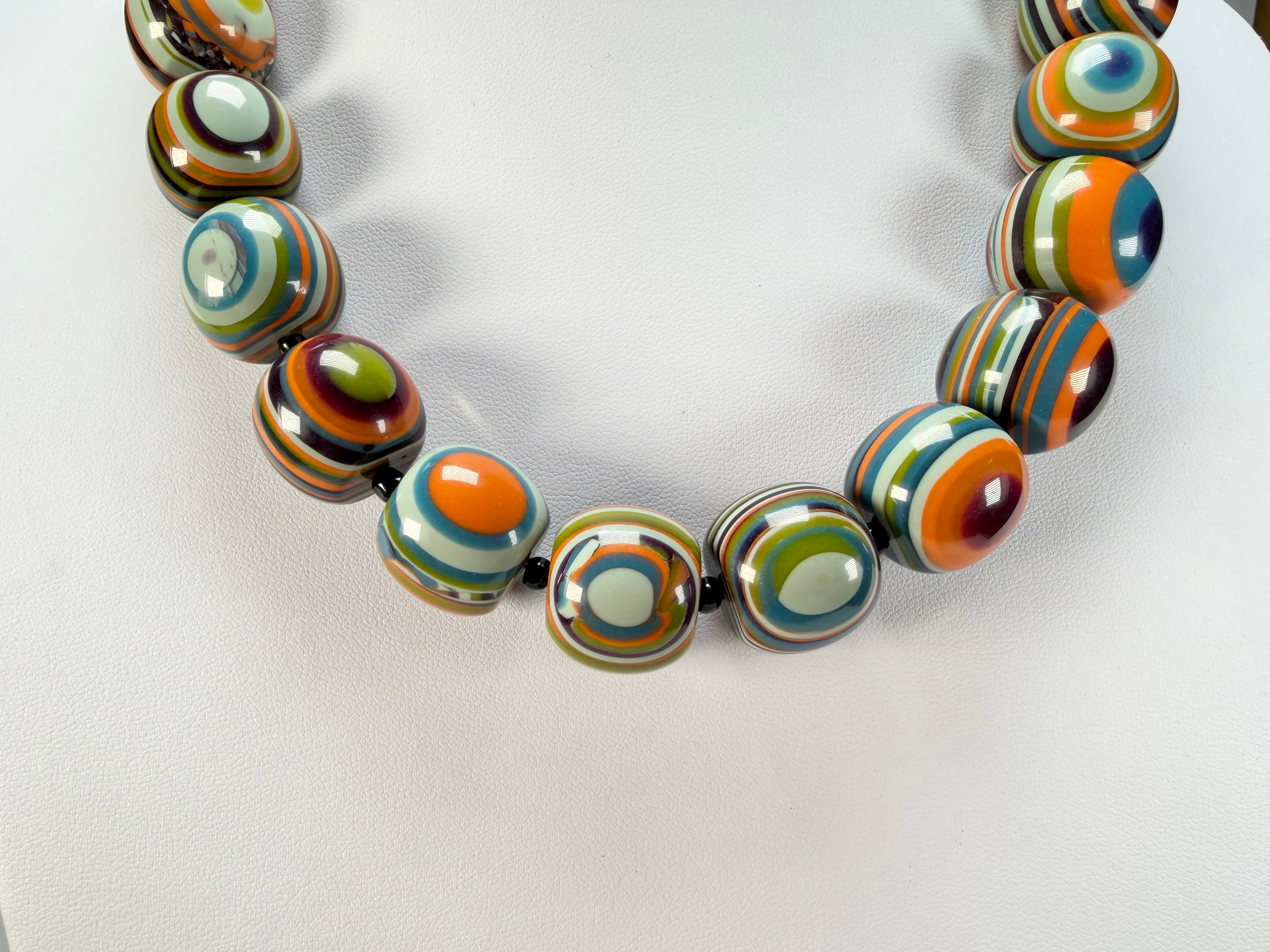Jackie Brazil "Cat Eyes" Winter Mix Liquorice Balls Resin Necklace 50cm ( N0894 )