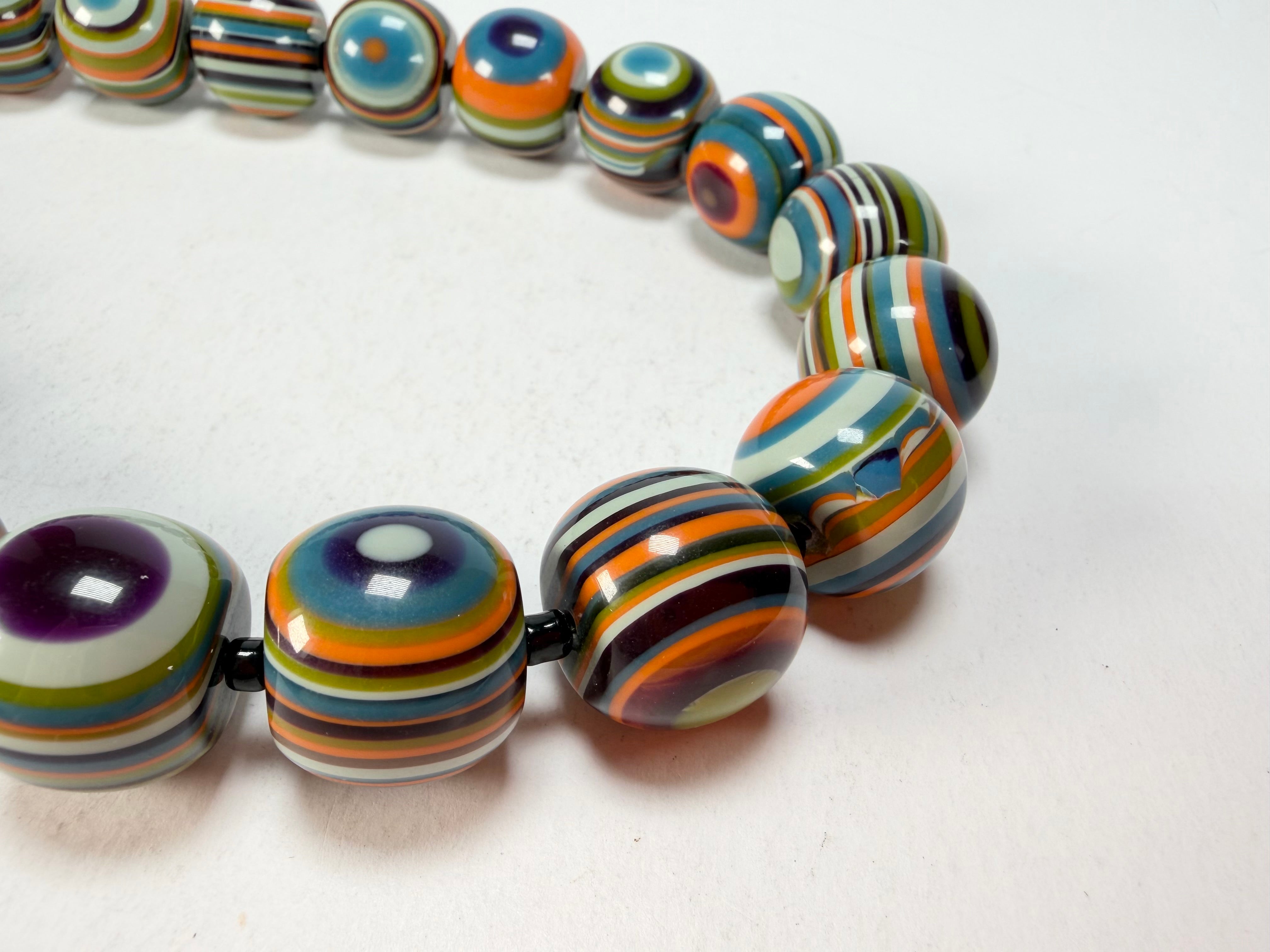 Jackie Brazil "Cat Eyes" Winter Mix Liquorice Balls Resin Necklace 50cm ( N0894 )