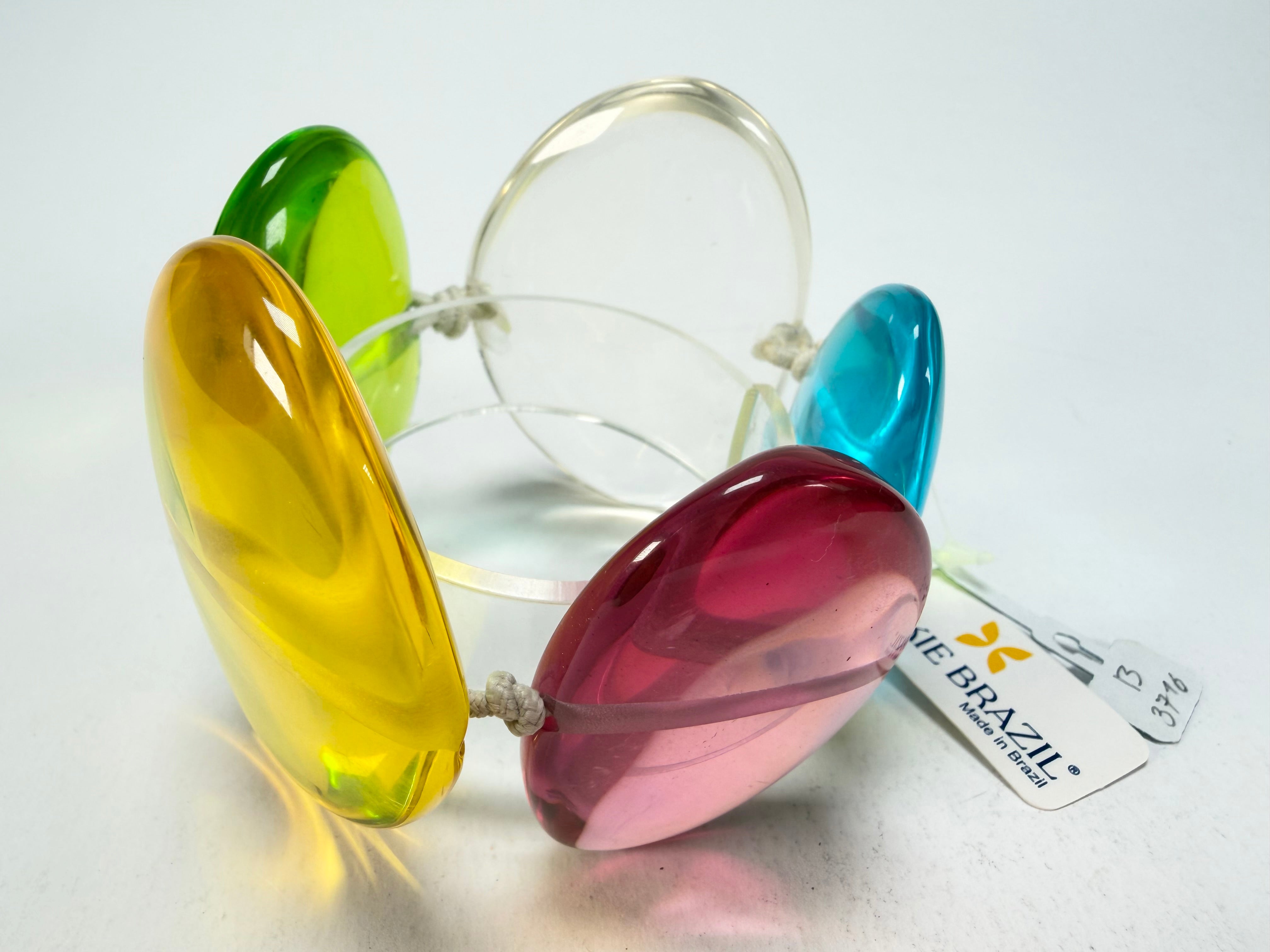 Jackie Brazil "Riverstones" Transparent Summer Mix Stone Large Flat Stones On Elastic Bracelet ( B3716 )