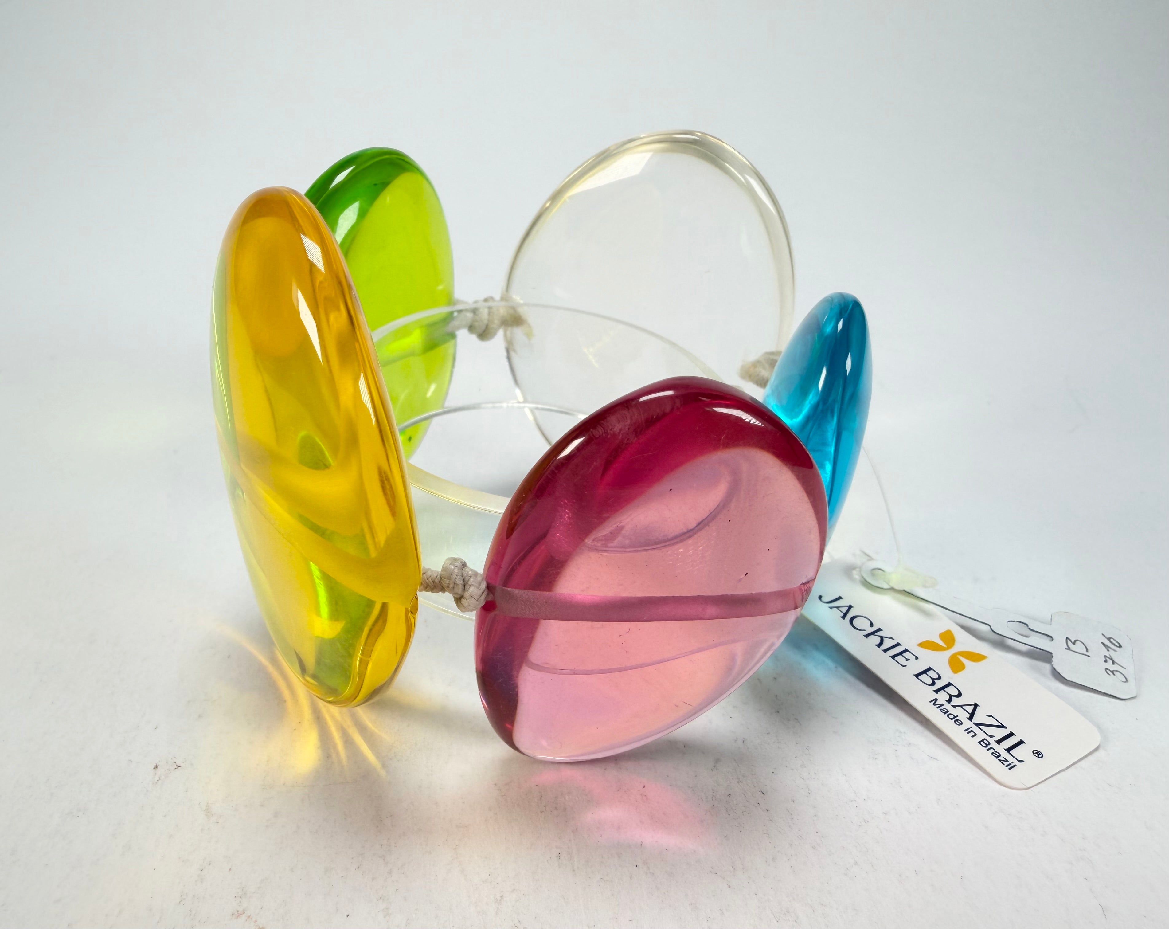 Jackie Brazil "Riverstones" Transparent Summer Mix Stone Large Flat Stones On Elastic Bracelet ( B3716 )