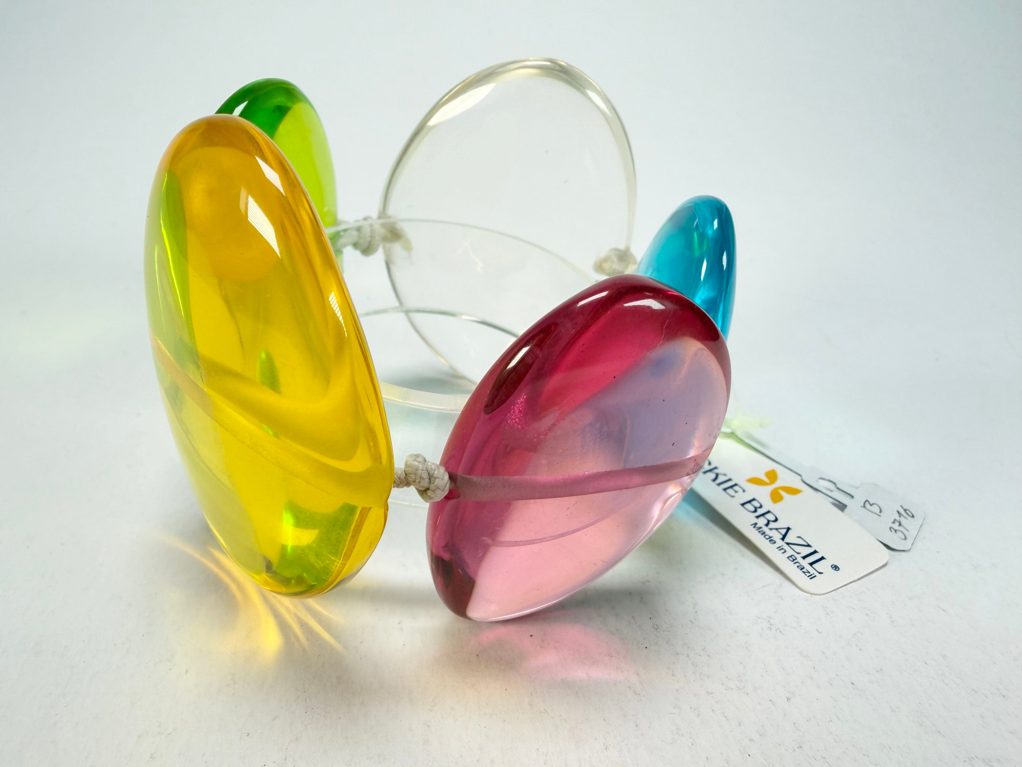 Jackie Brazil "Riverstones" Transparent Summer Mix Stone Large Flat Stones On Elastic Bracelet ( B3716 )