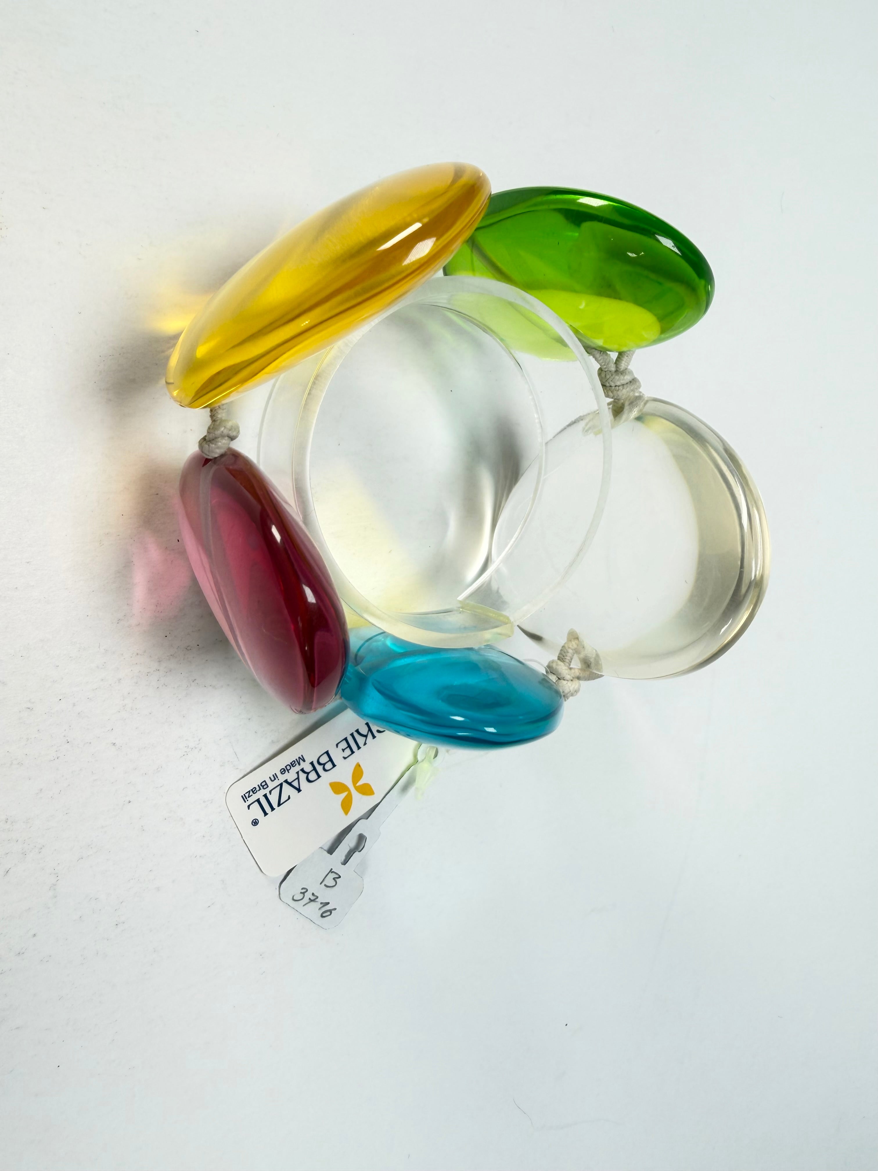 Jackie Brazil "Riverstones" Transparent Summer Mix Stone Large Flat Stones On Elastic Bracelet ( B3716 )