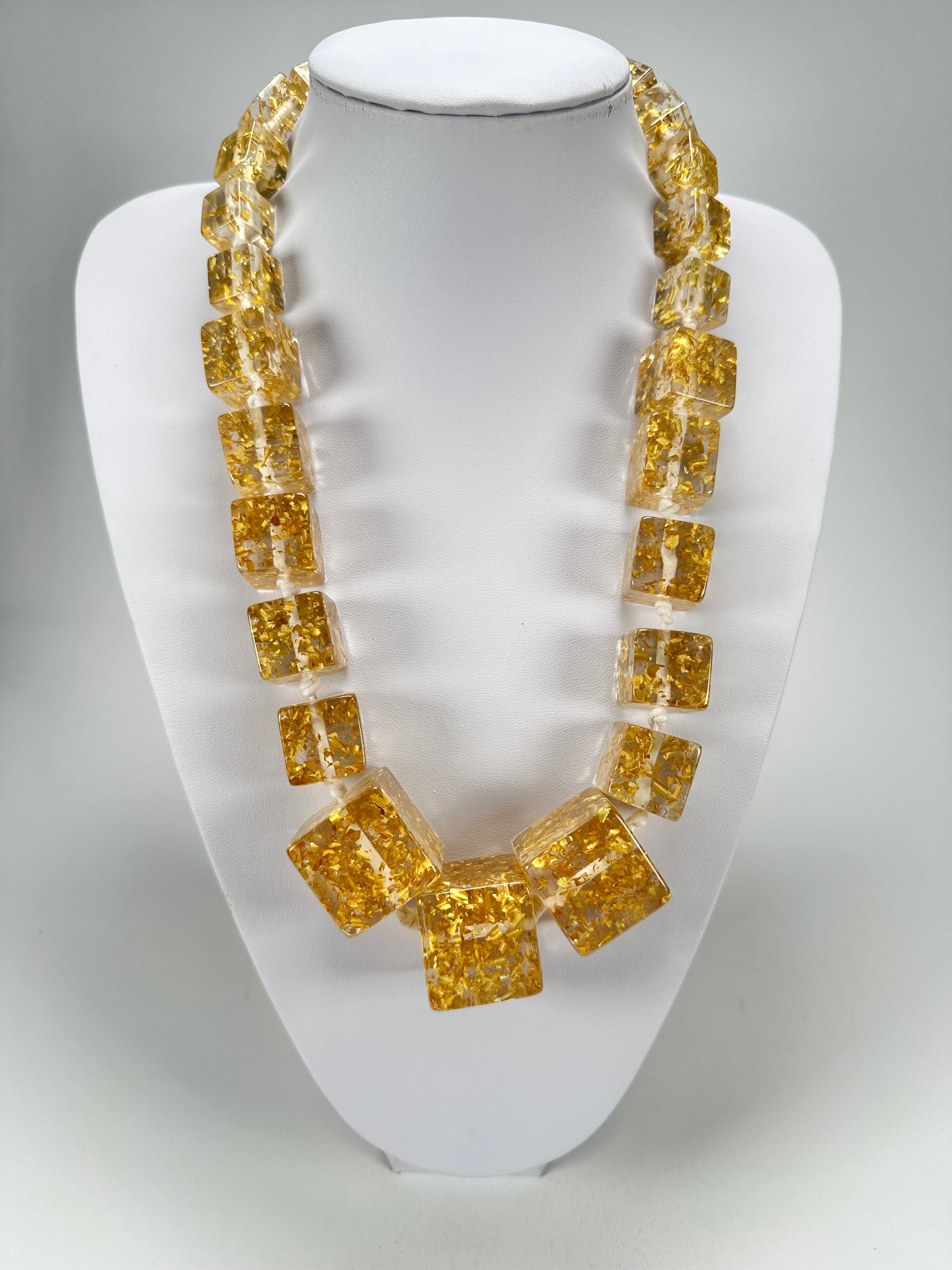 Jackie Brazil "Gold Flakes" Mix Size Liquorice Cubes Resin Necklace ( N3343 )