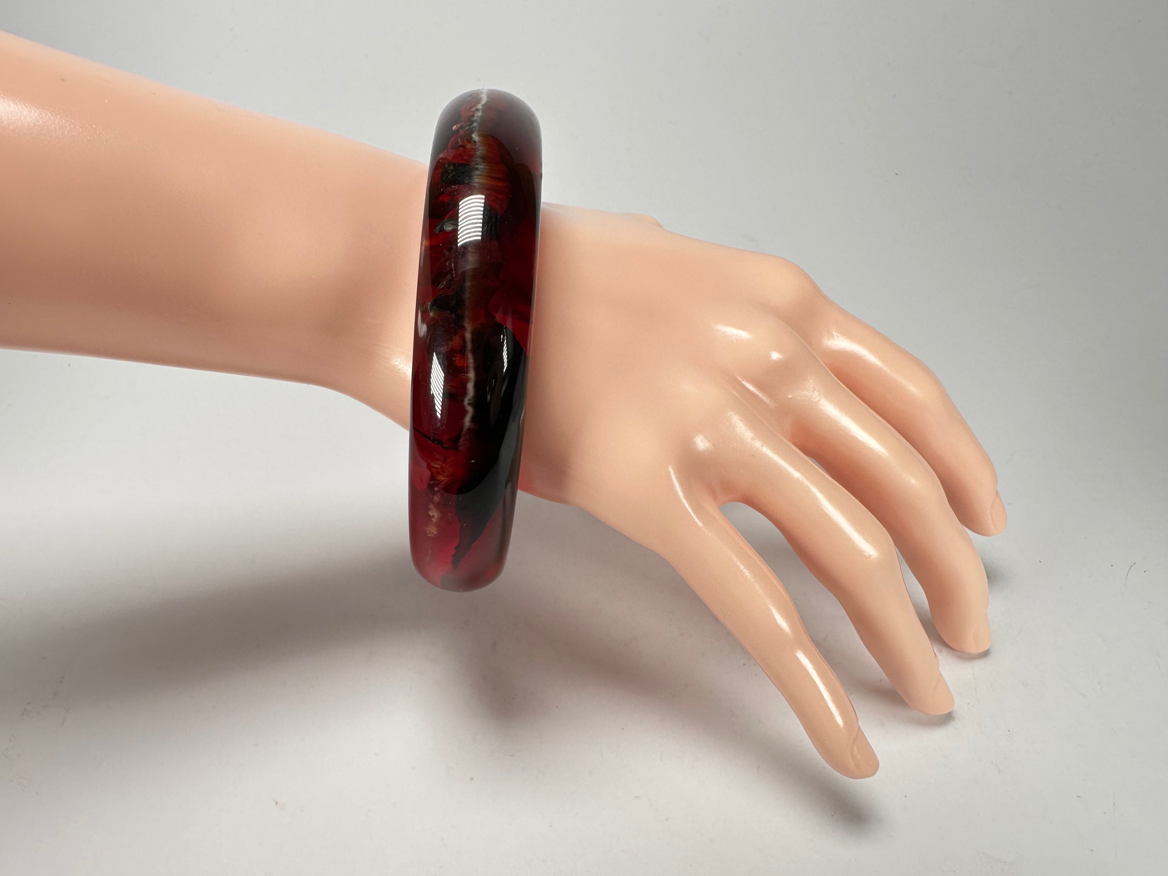 Jackie Brazil "Marble" Red Mix 1.7 cm Bangle ( B1449 )