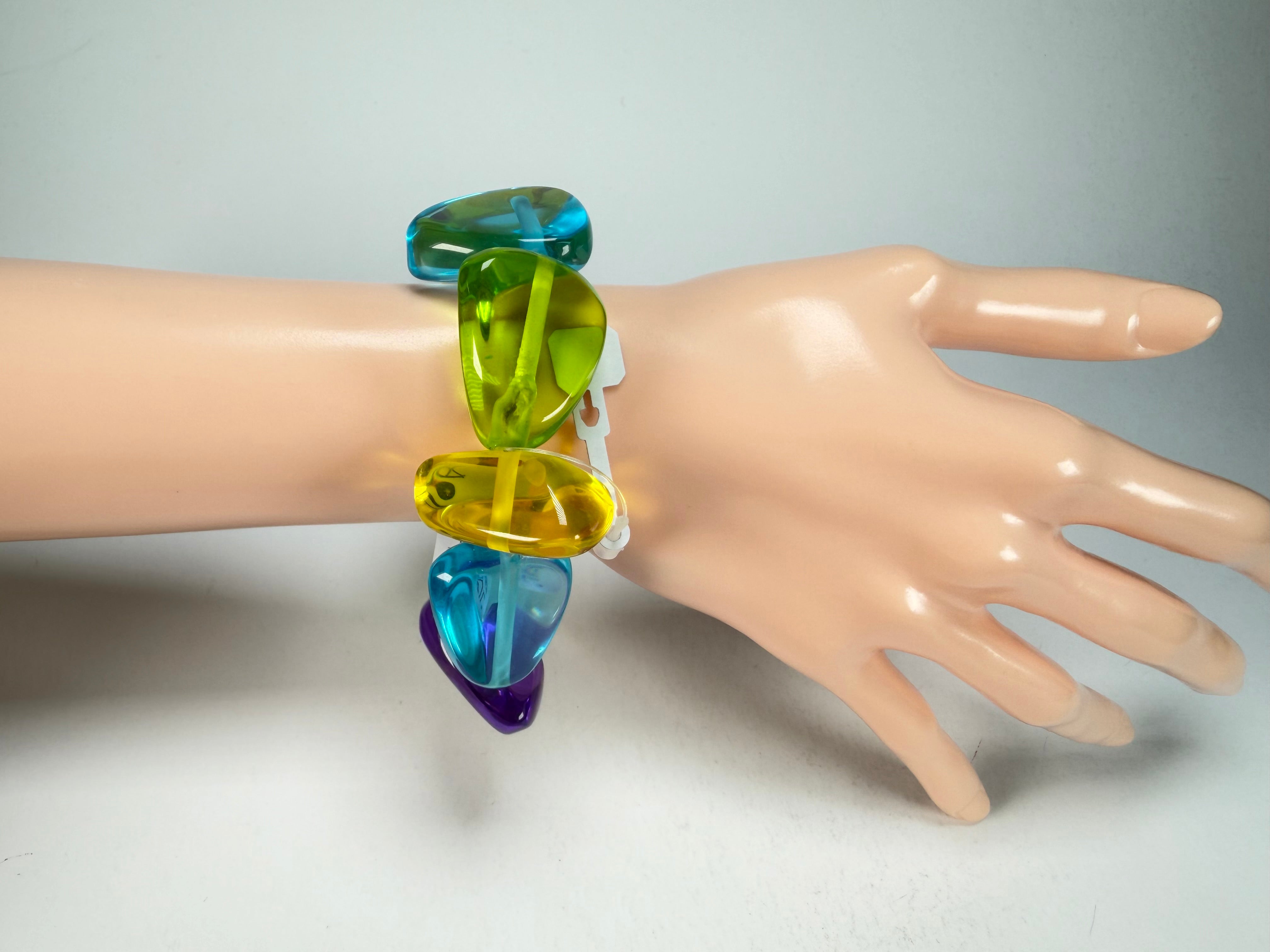Jackie Brazil "Diamonds" Transparent Summer Mix Flintstone Bone Bracelet ( B0211 )