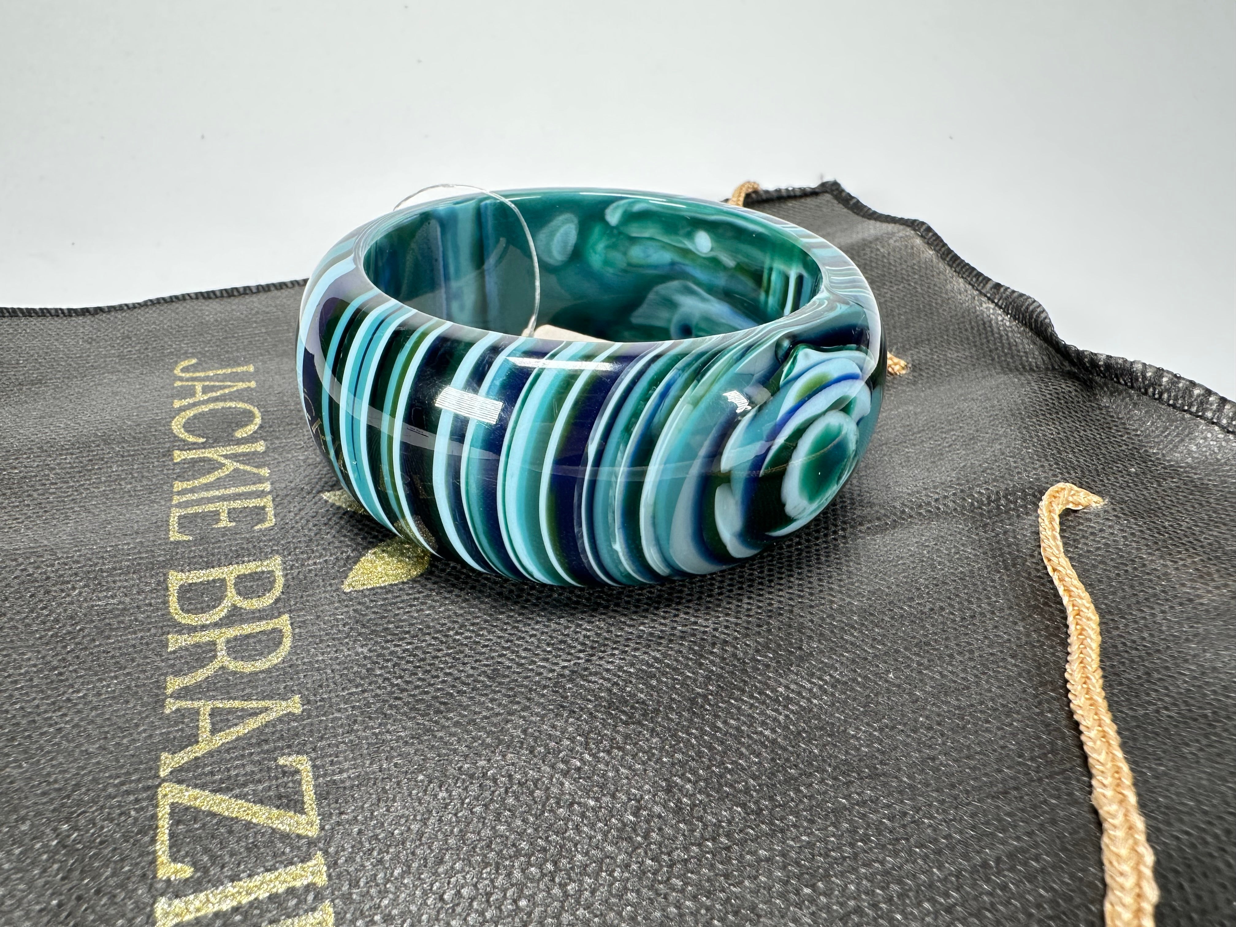 Jackie Brazil "All Sorts "Liquorice w/Cat Eye Blue Mix 3.4cm Bangle ( B2444 )