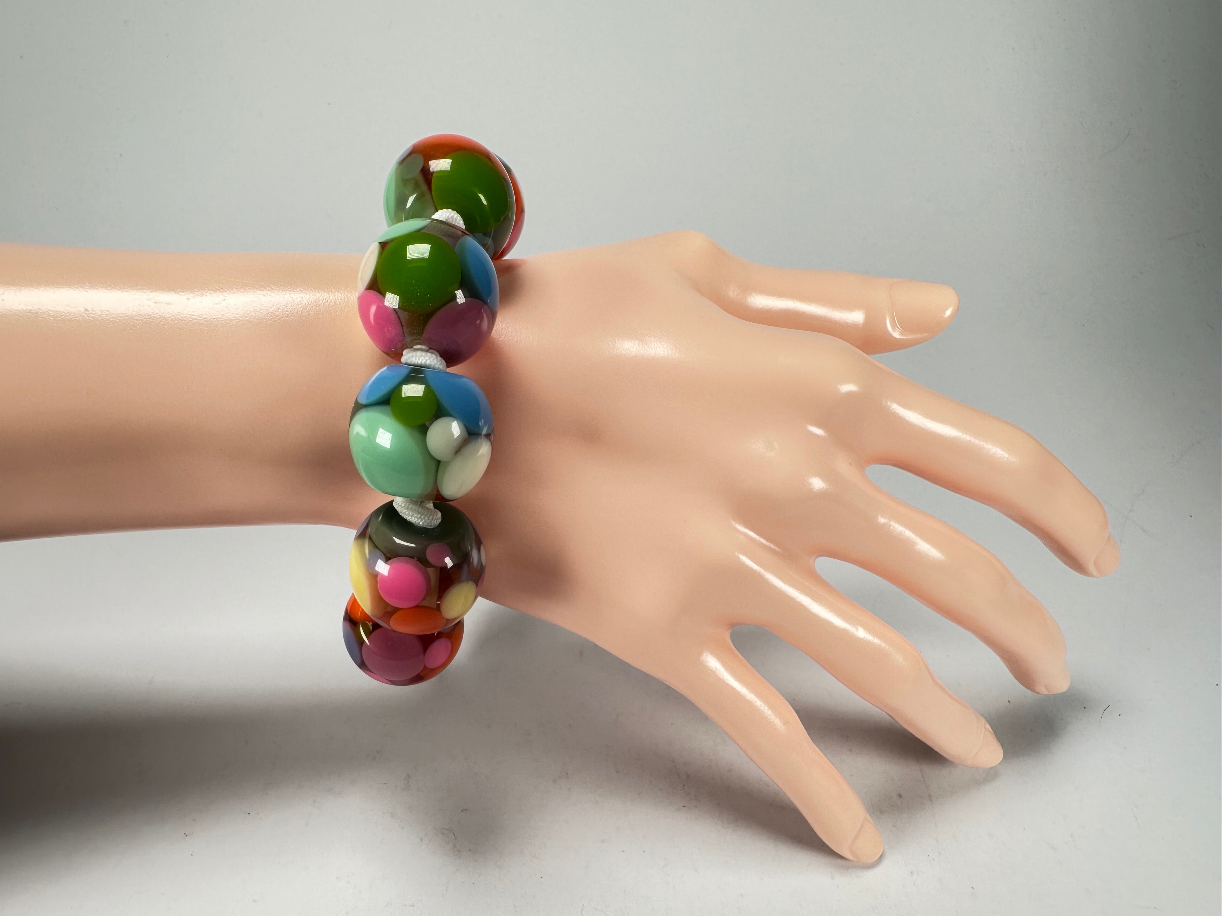 Jackie Brazil "Spots" Spotted Balls On Elastic Resin Bracelet ( B1470 )