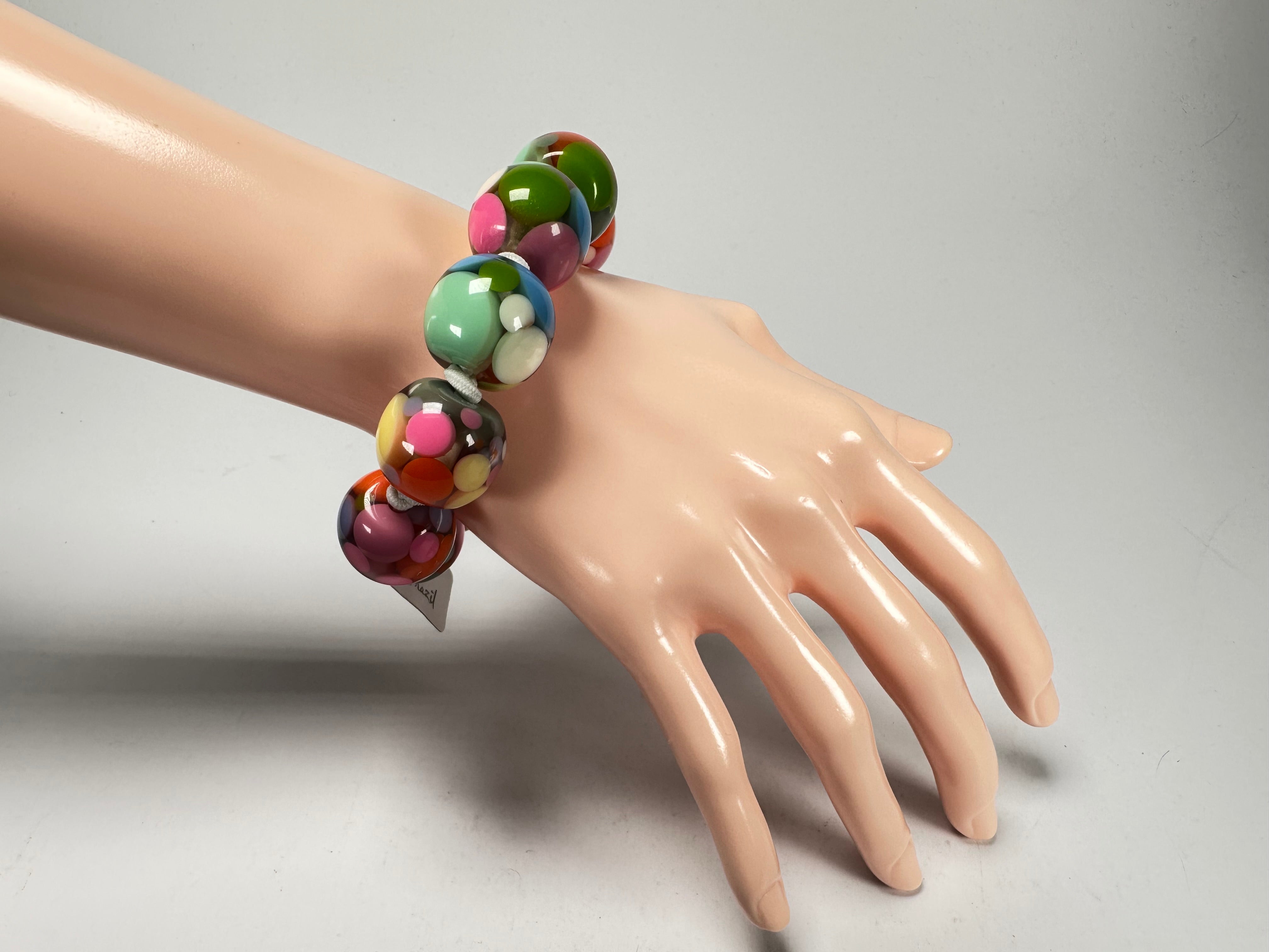 Jackie Brazil "Spots" Spotted Balls On Elastic Resin Bracelet ( B1470 )