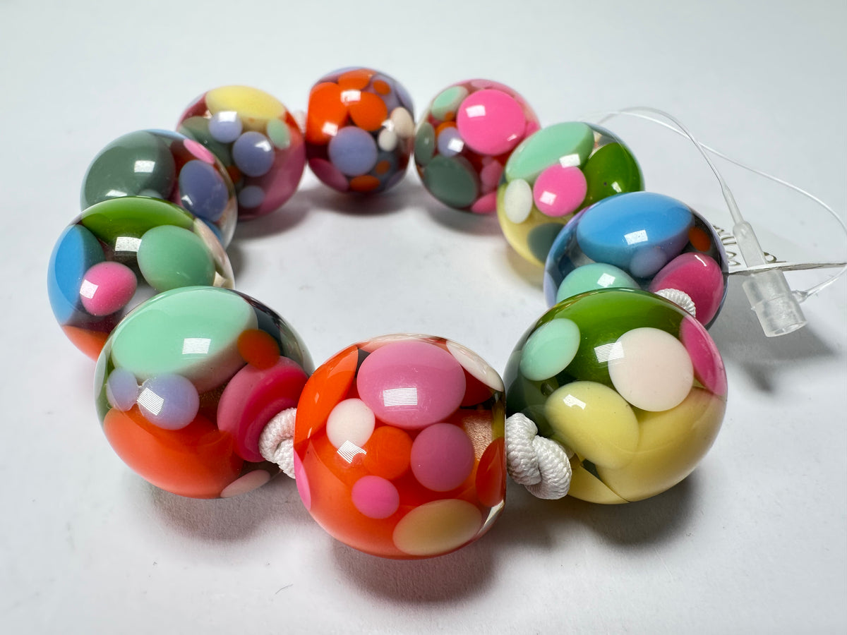 Jackie Brazil "Spots" Spotted Balls On Elastic Resin Bracelet ( B1470 )