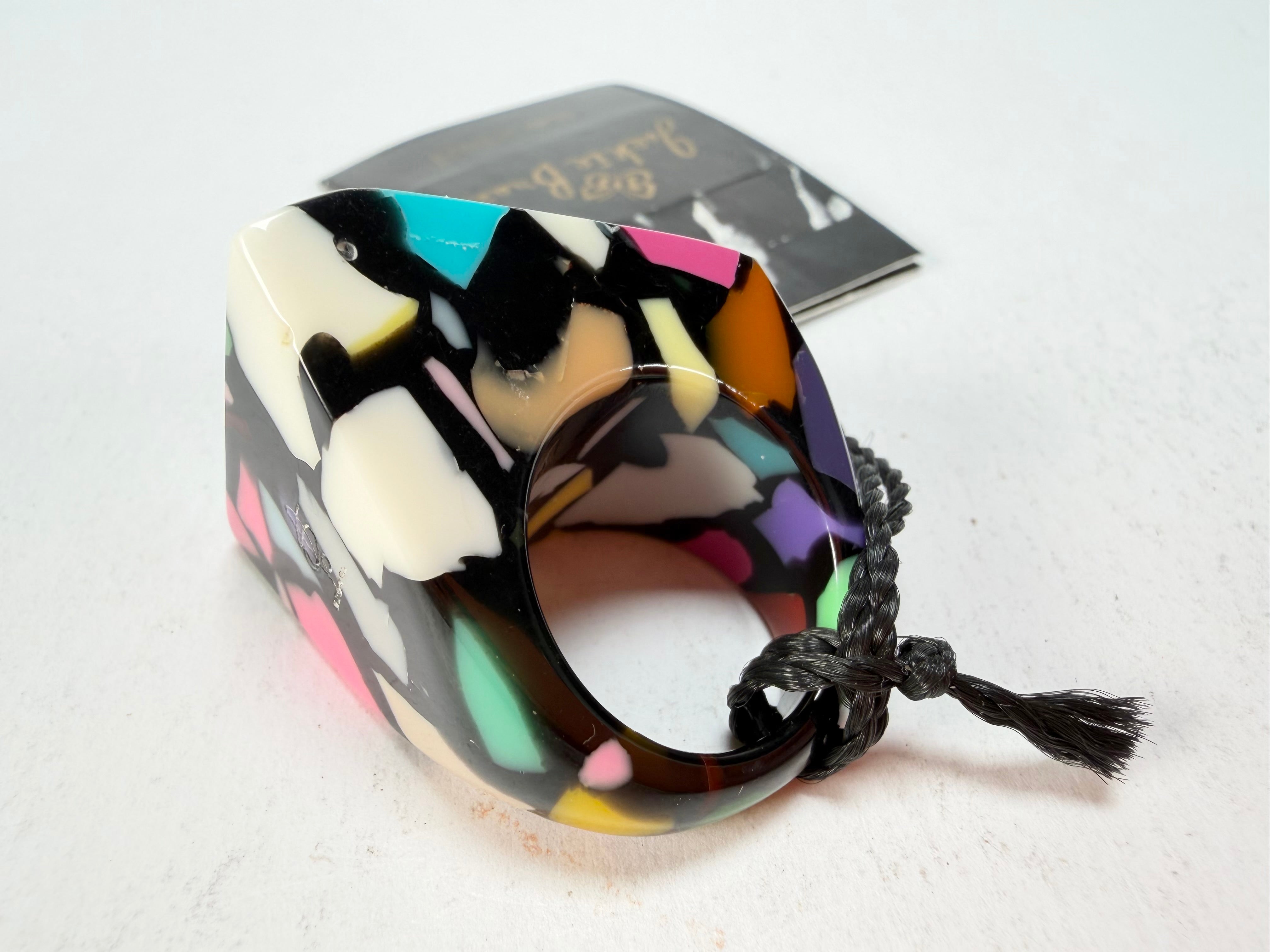 Jackie Brazil "Art Deco" Abstract Resin Ring ( R3081 ) Size UK P / USA 7.5