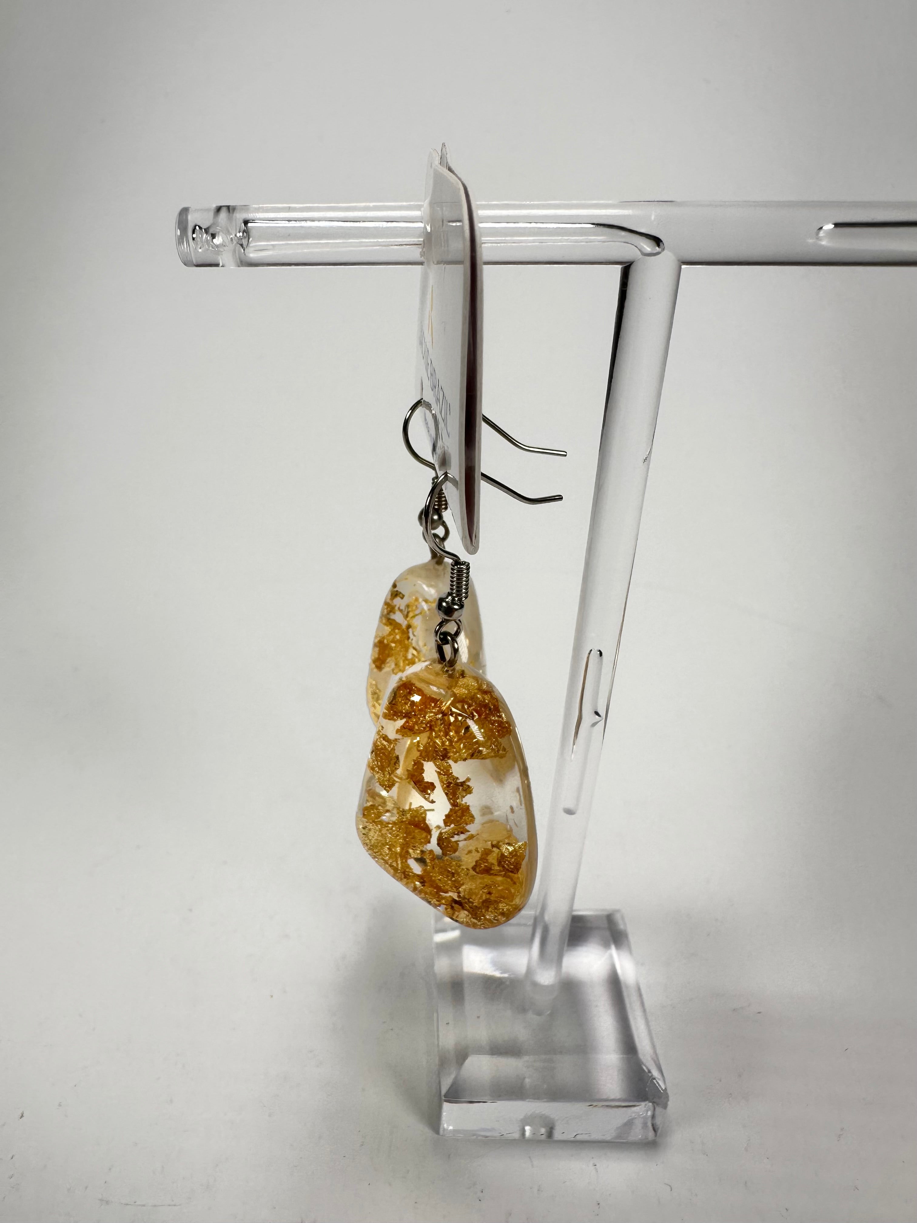 Jackie Brazil "Diamond" Gold Flakes Flinstone on Hook Resin Earrings ( E0700 )
